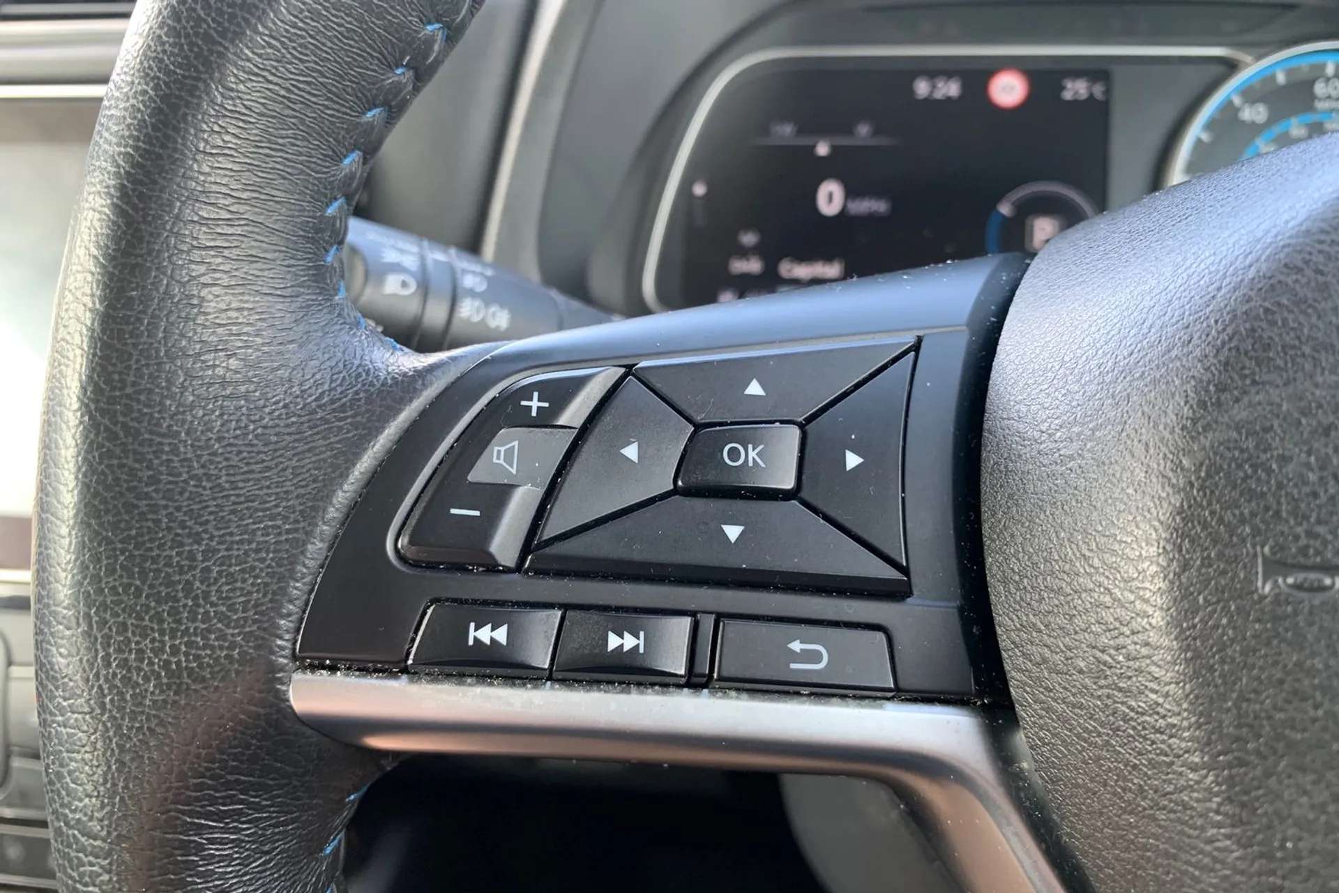 2022 NISSAN LEAF 2022 NISSAN LEAF