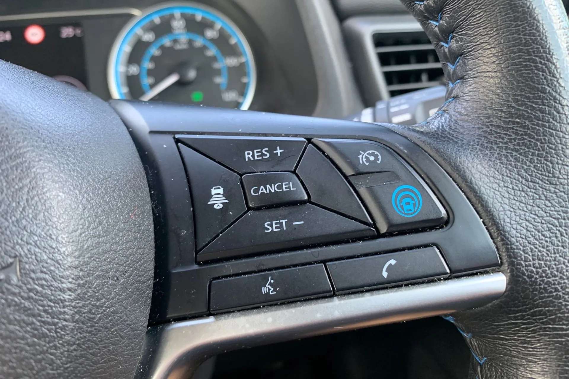 2022 NISSAN LEAF 2022 NISSAN LEAF