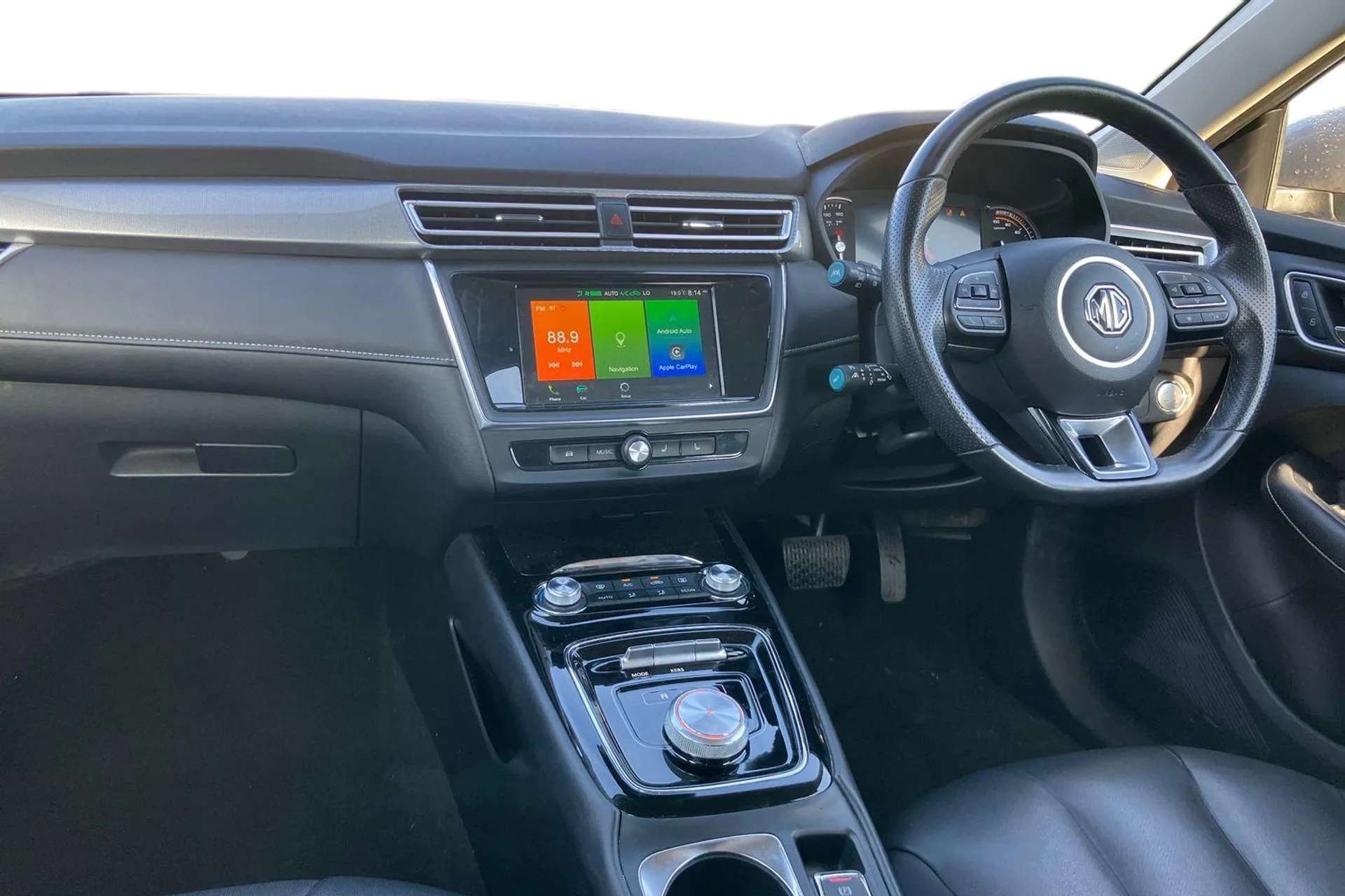 A 2022 MG MOTOR UK MG5 115kW Exclusive EV 61kWh 5dr Auto [Adaptive cruise control, Rear parking camera, Rear parking sensors, USB, Bi-function projection headlight, 16" mete A 2022 MG MOTOR UK MG5 115kW Exclusive EV 61kWh 5dr Auto [Adaptive cruise control, Rear parking camera, Rear parking sensors, USB, Bi-function projection headlight, 16" mete