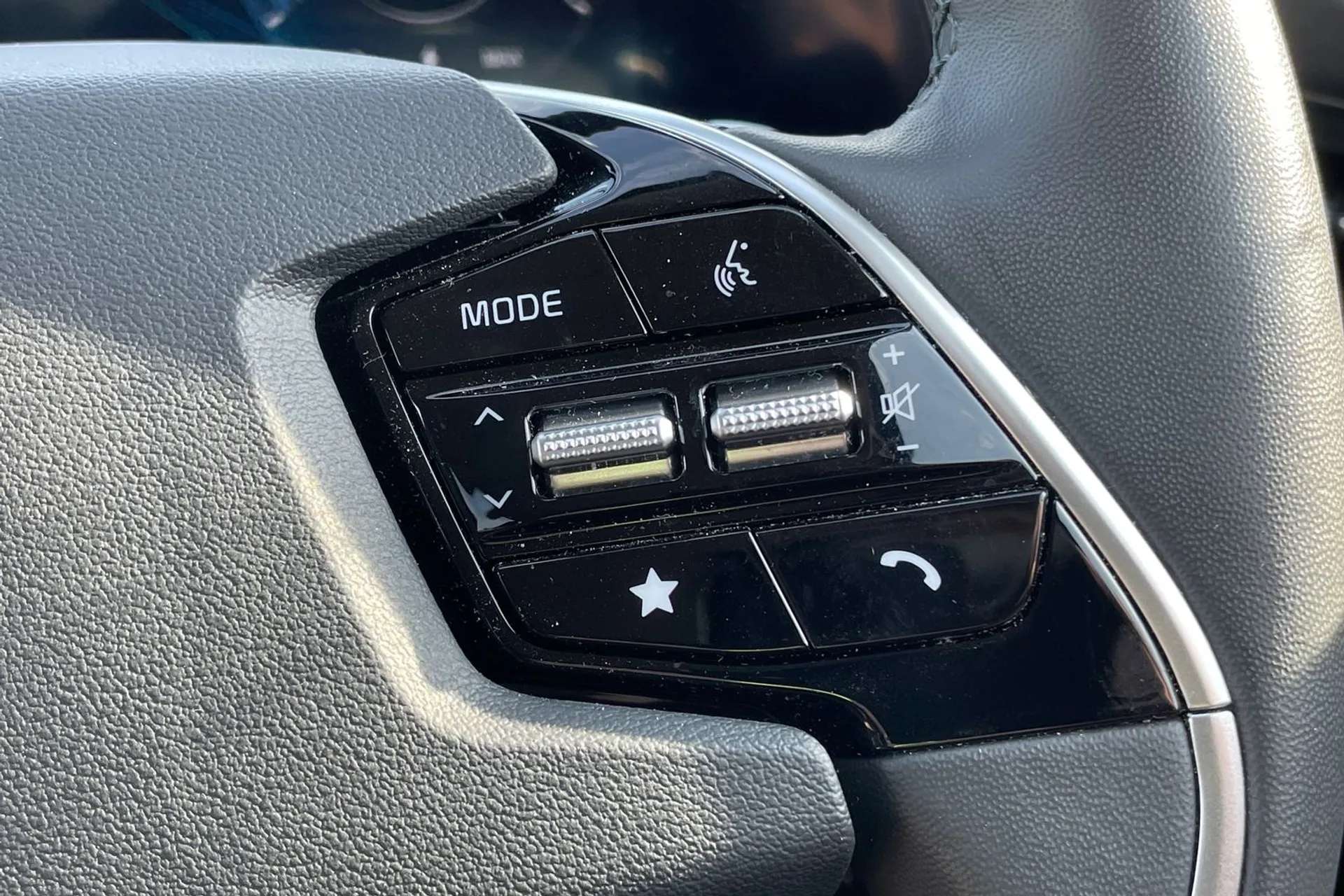 2025 KIA NIRO 2025 KIA NIRO