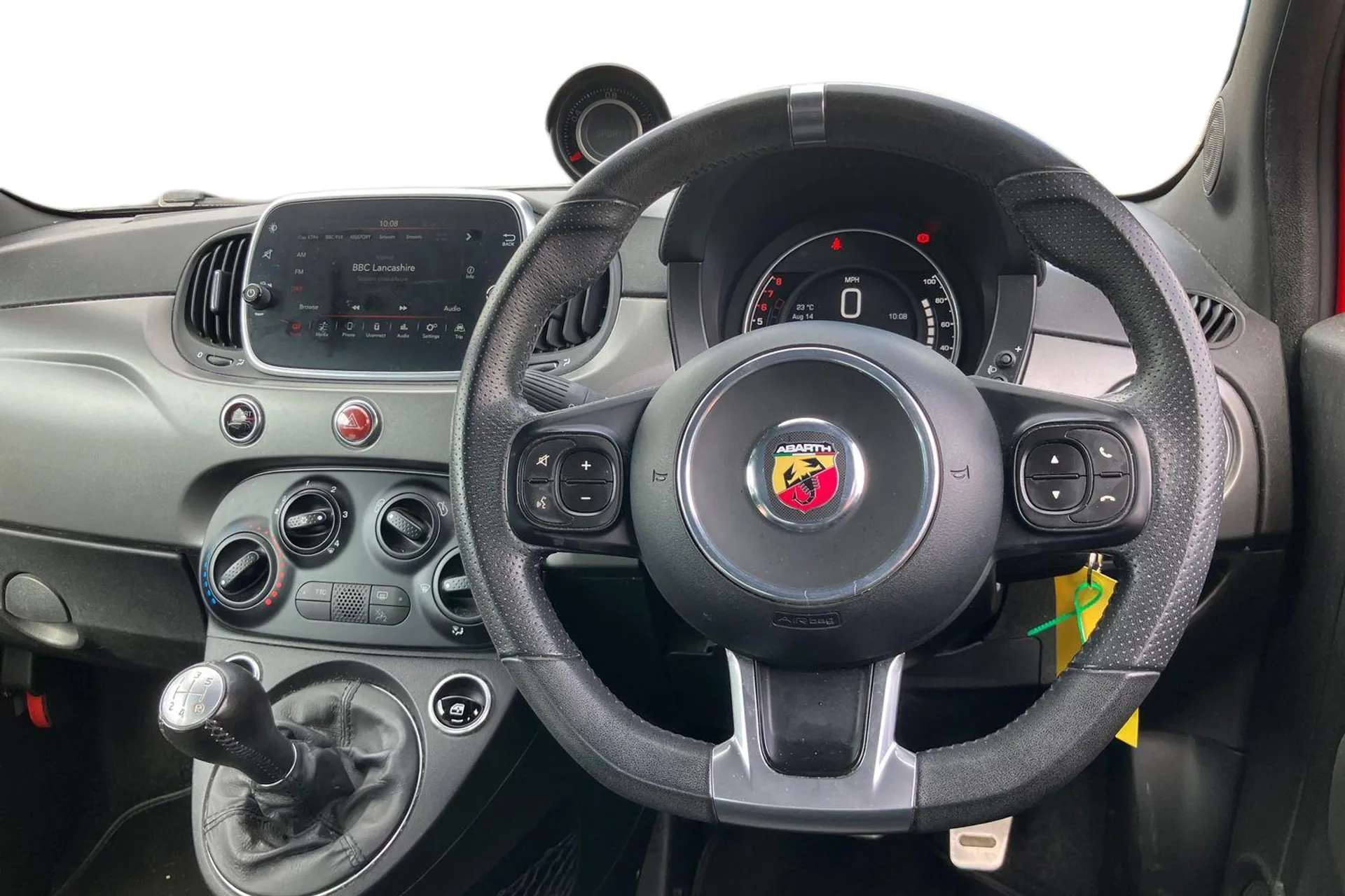 2017 ABARTH 595 2017 ABARTH 595