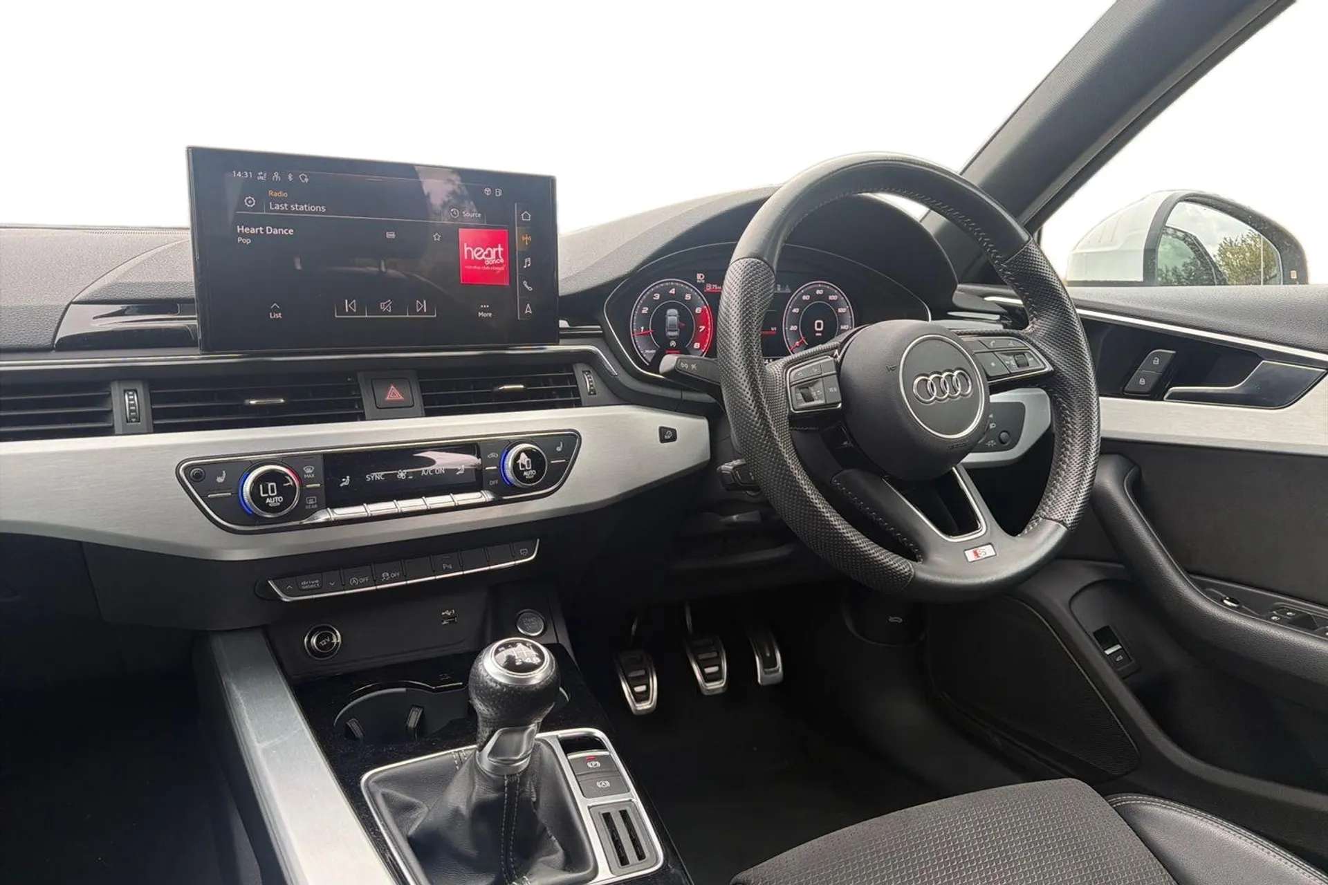 2020 AUDI A4 2020 AUDI A4