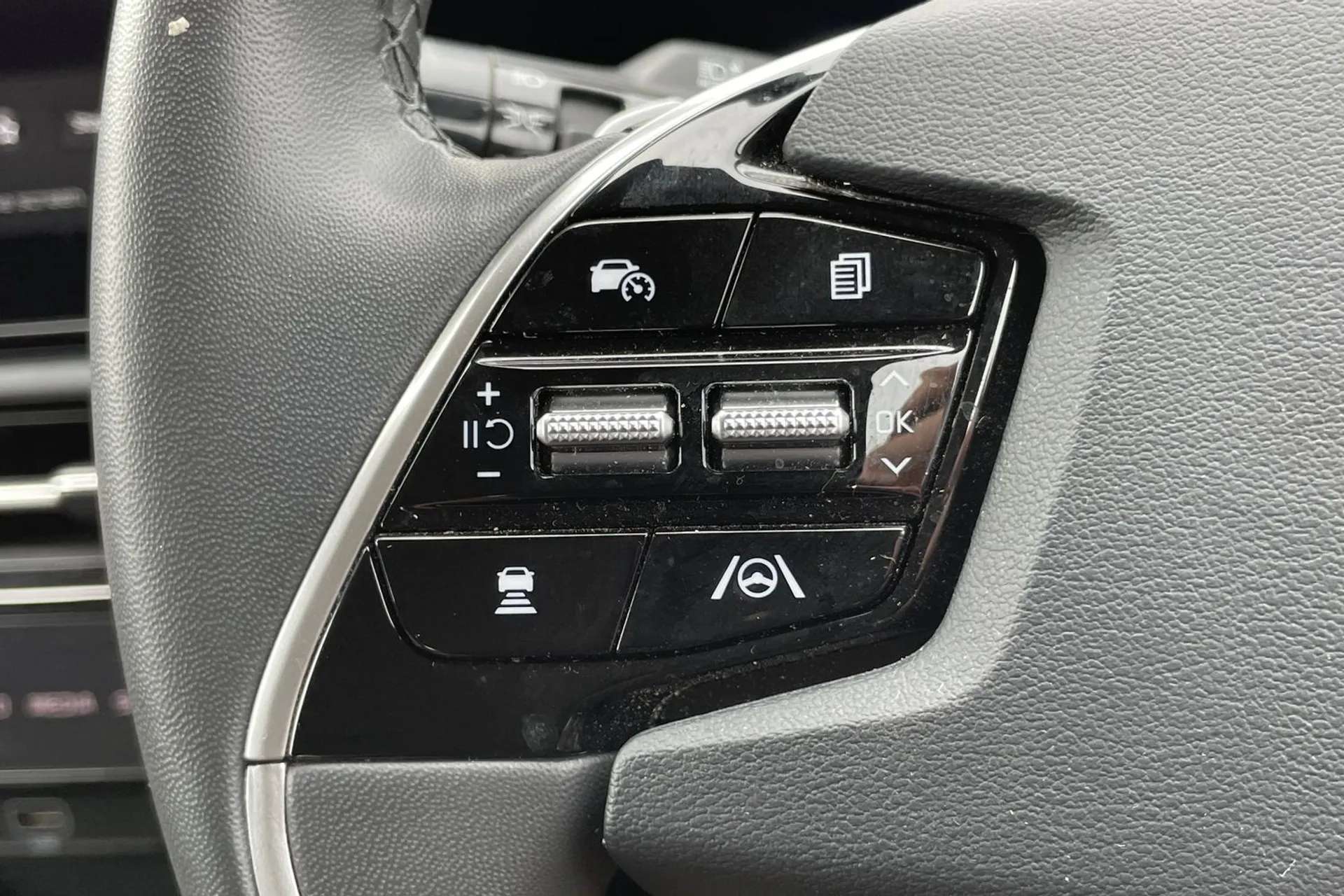 2025 KIA NIRO 2025 KIA NIRO