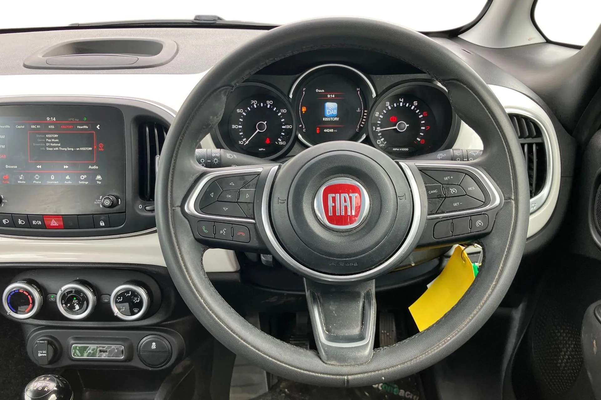 2019 FIAT 500L 2019 FIAT 500L