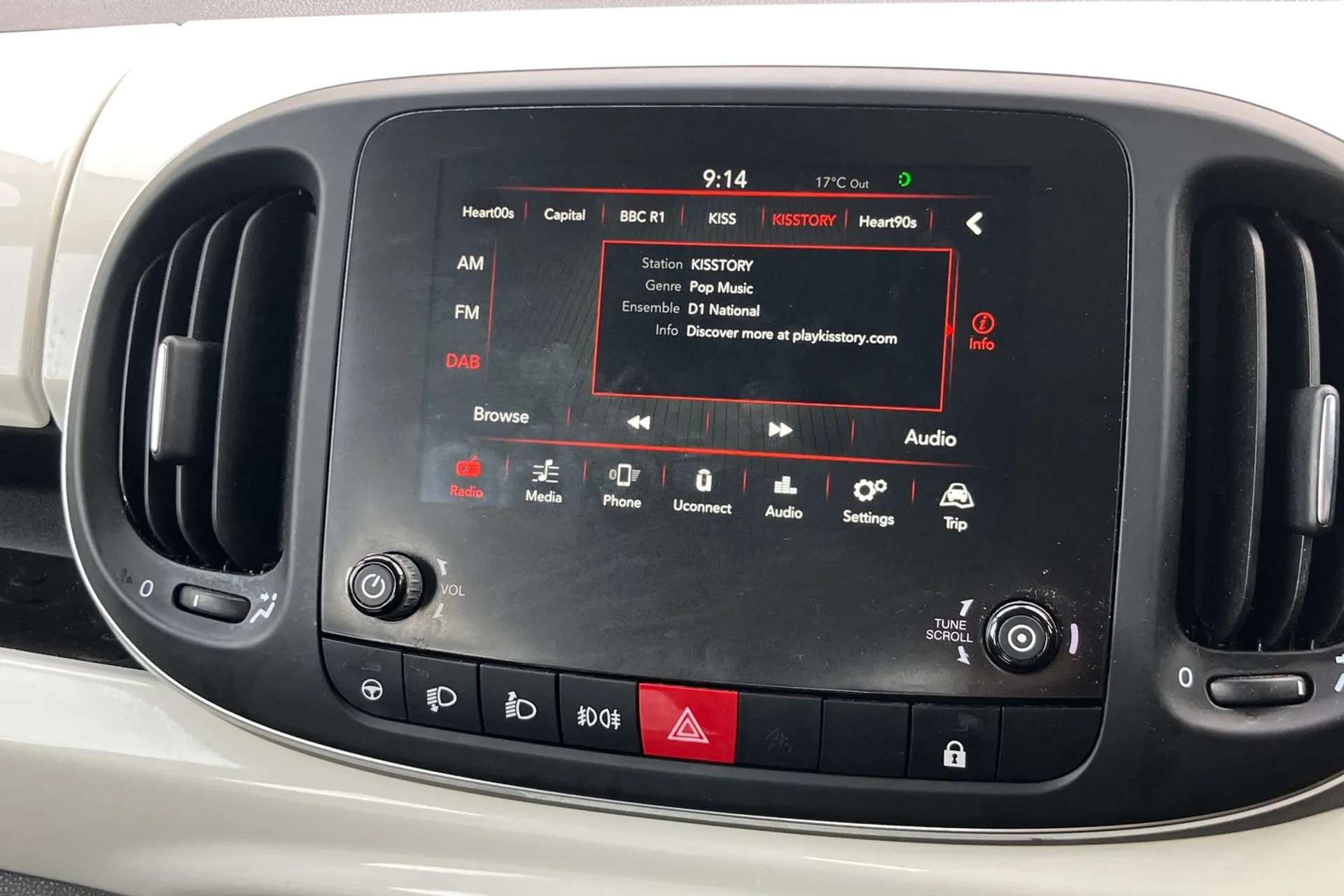 2019 FIAT 500L 2019 FIAT 500L