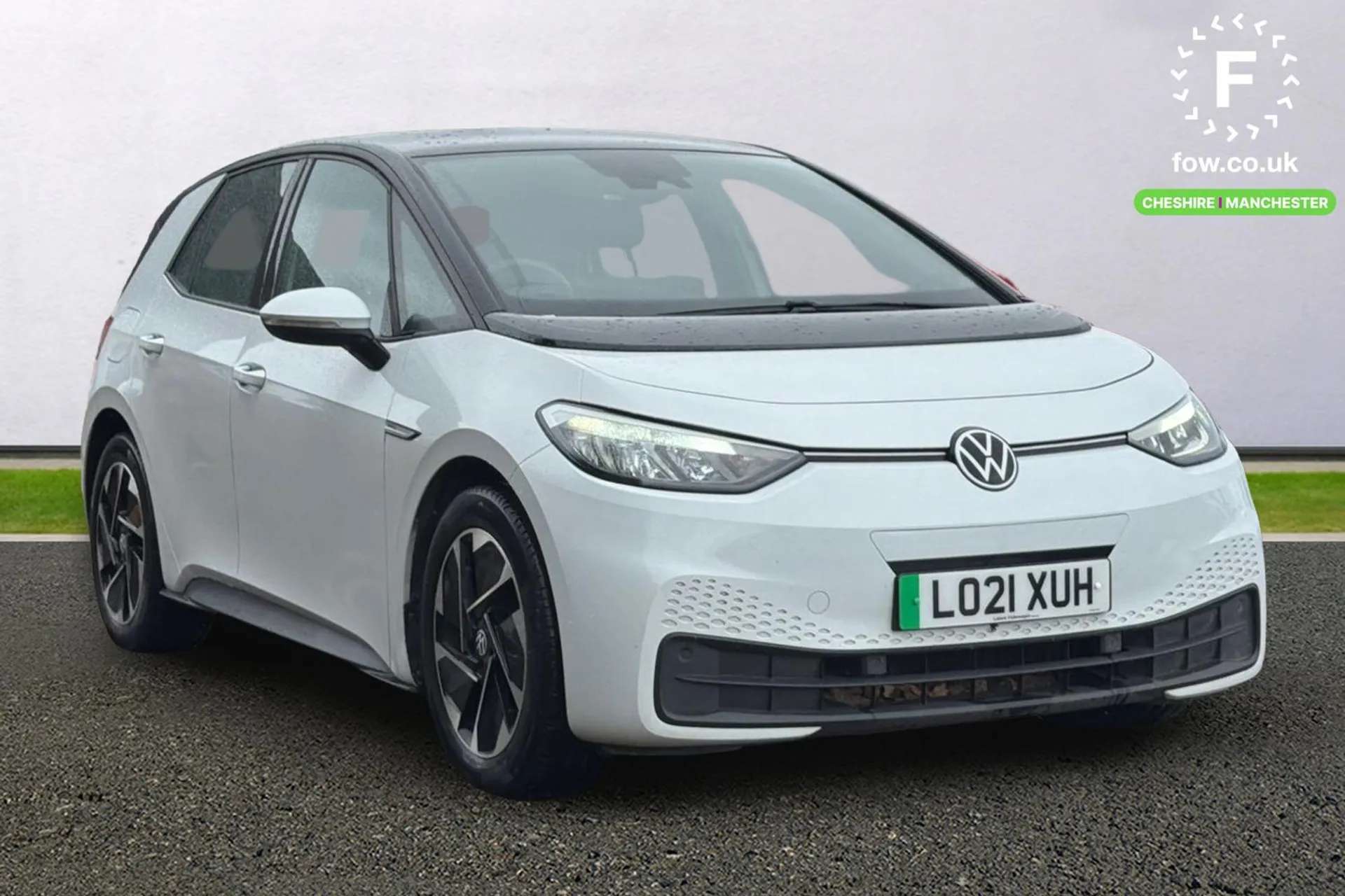 A 2021 VOLKSWAGEN ID.3 150kW Life Pro Performance 58kWh 5dr Auto [Front and rear parking sensors,BLIS (Blind spot information system), A 2021 VOLKSWAGEN ID.3 150kW Life Pro Performance 58kWh 5dr Auto [Front and rear parking sensors,BLIS (Blind spot information system),