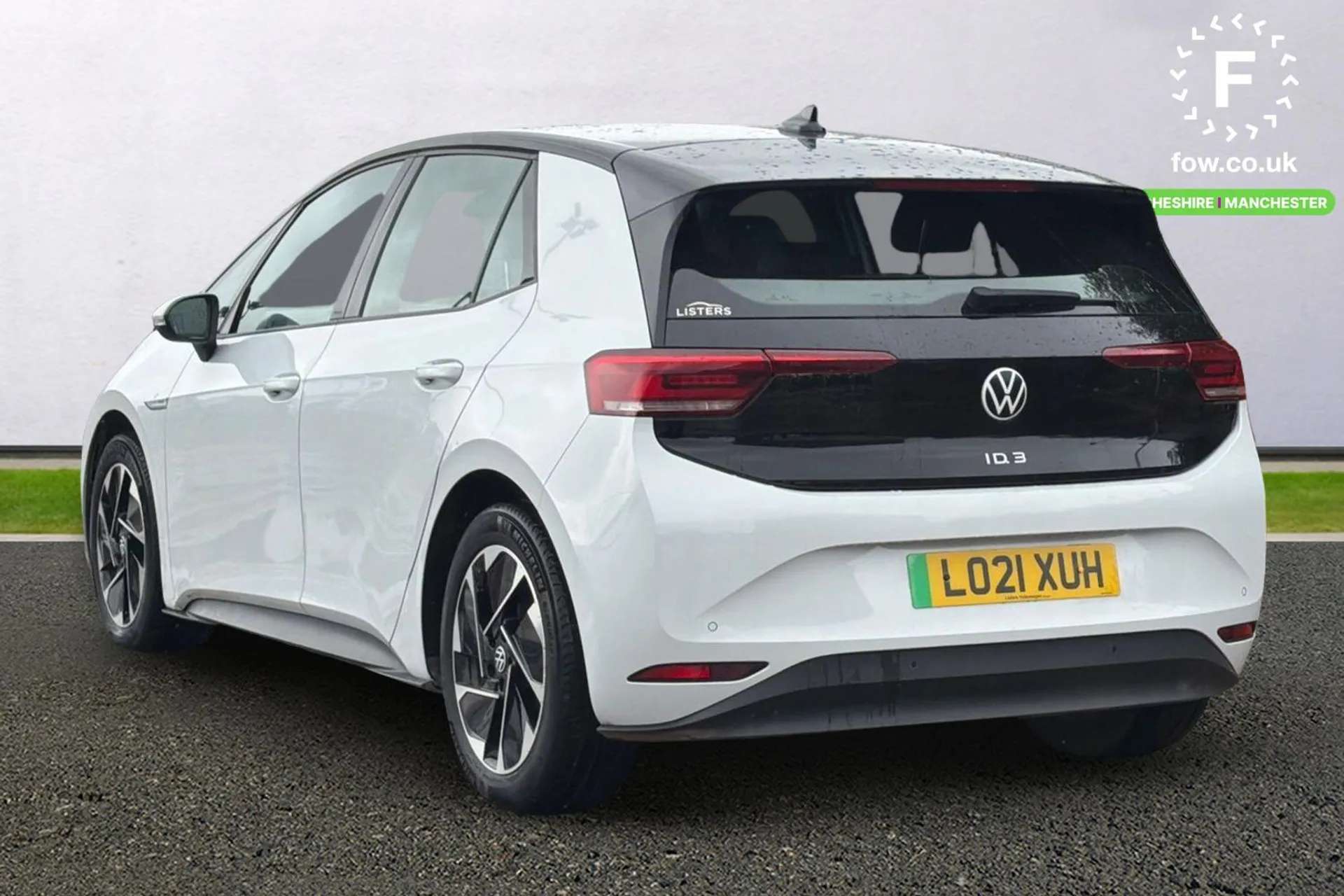 A 2021 VOLKSWAGEN ID.3 150kW Life Pro Performance 58kWh 5dr Auto [Front and rear parking sensors,BLIS (Blind spot information system), A 2021 VOLKSWAGEN ID.3 150kW Life Pro Performance 58kWh 5dr Auto [Front and rear parking sensors,BLIS (Blind spot information system),
