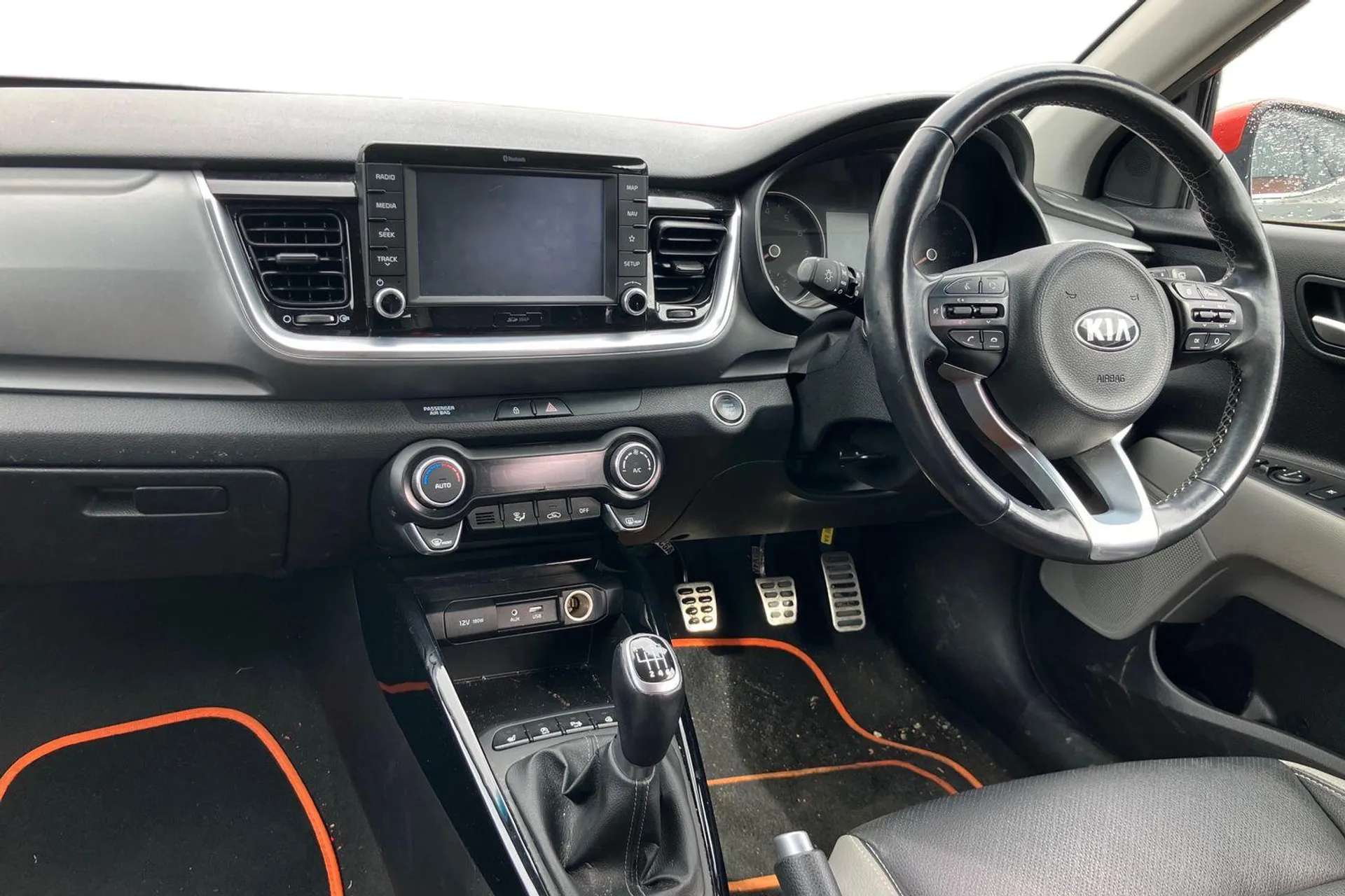 2019 KIA STONIC 2019 KIA STONIC