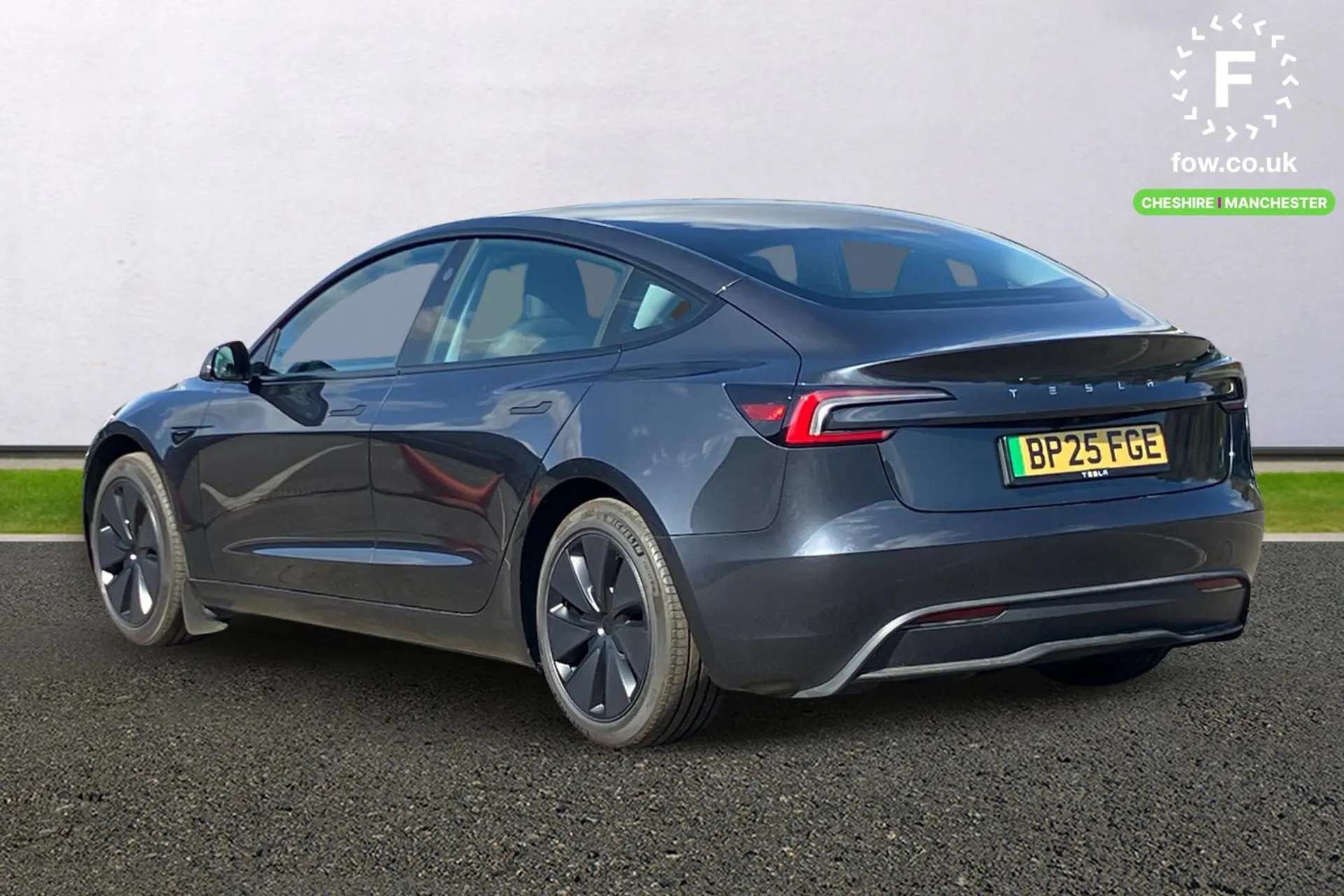 2025 TESLA MODEL 3 2025 TESLA MODEL 3