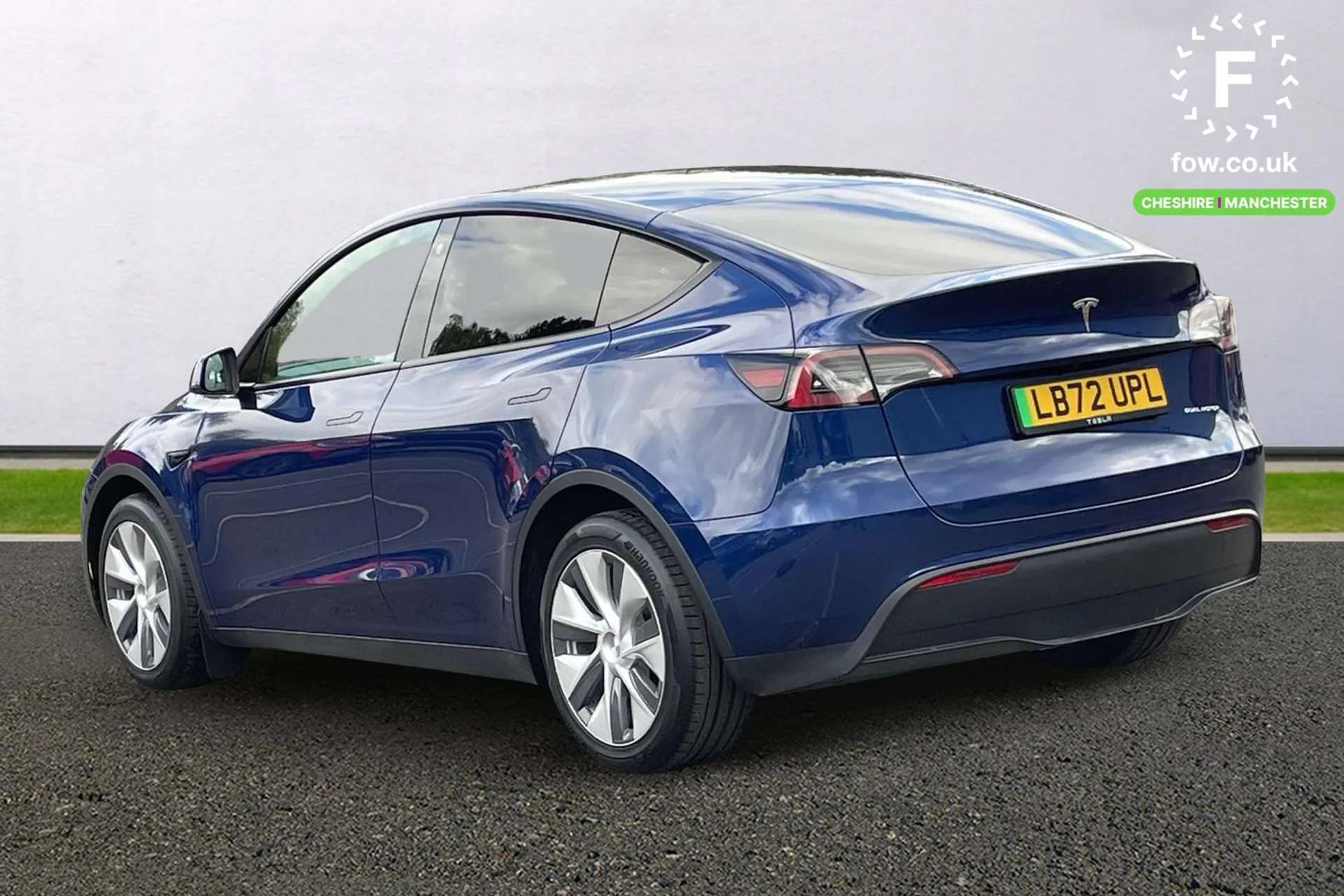 A 2022 TESLA MODEL Y Long Range AWD 5dr Auto [ Front and rear parking sensors, Wireless phone charging, Premium audio 14 speakers, 1 subwoofer, 2 amps and full immersive s A 2022 TESLA MODEL Y Long Range AWD 5dr Auto [ Front and rear parking sensors, Wireless phone charging, Premium audio 14 speakers, 1 subwoofer, 2 amps and full immersive s