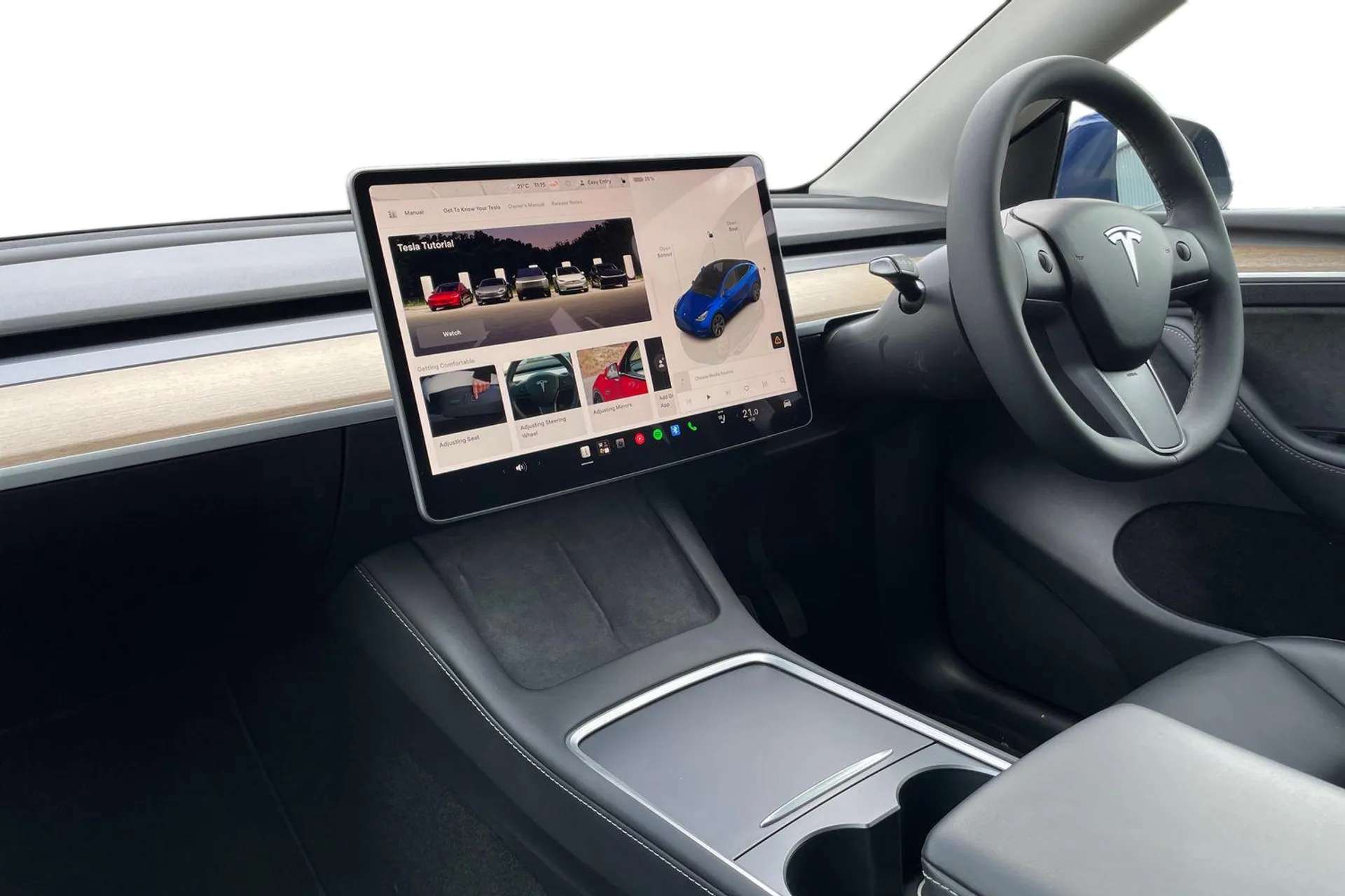 A 2022 TESLA MODEL Y Long Range AWD 5dr Auto [ Front and rear parking sensors, Wireless phone charging, Premium audio 14 speakers, 1 subwoofer, 2 amps and full immersive s A 2022 TESLA MODEL Y Long Range AWD 5dr Auto [ Front and rear parking sensors, Wireless phone charging, Premium audio 14 speakers, 1 subwoofer, 2 amps and full immersive s