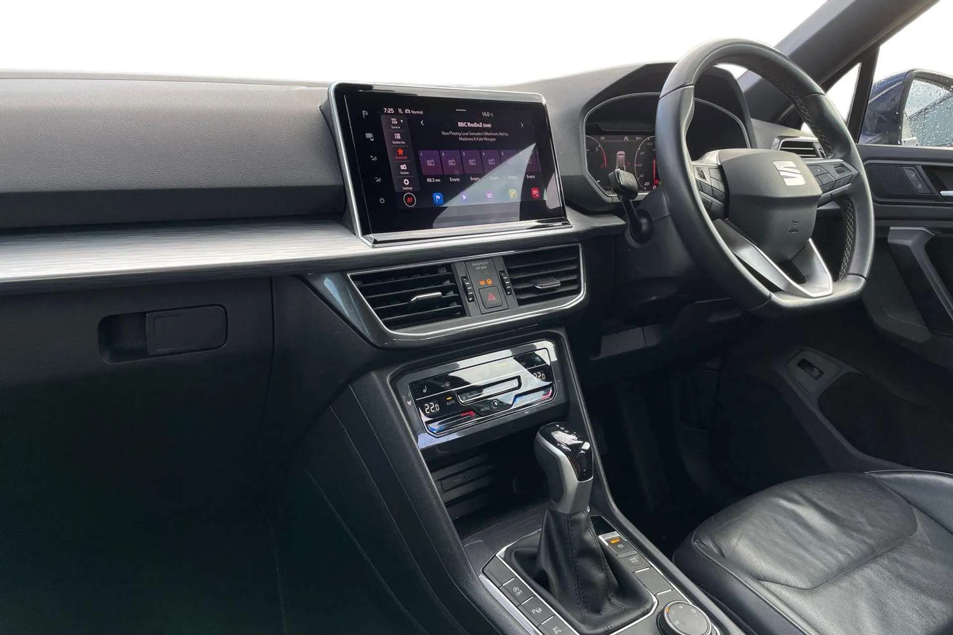A 2023 SEAT TARRACO 2.0 TDI Xcellence Lux 5dr DSG [Adaptive cruise control with speed limiter, Self parking functionality (includes front and rear parking sensors), 3 zon A 2023 SEAT TARRACO 2.0 TDI Xcellence Lux 5dr DSG [Adaptive cruise control with speed limiter, Self parking functionality (includes front and rear parking sensors), 3 zon