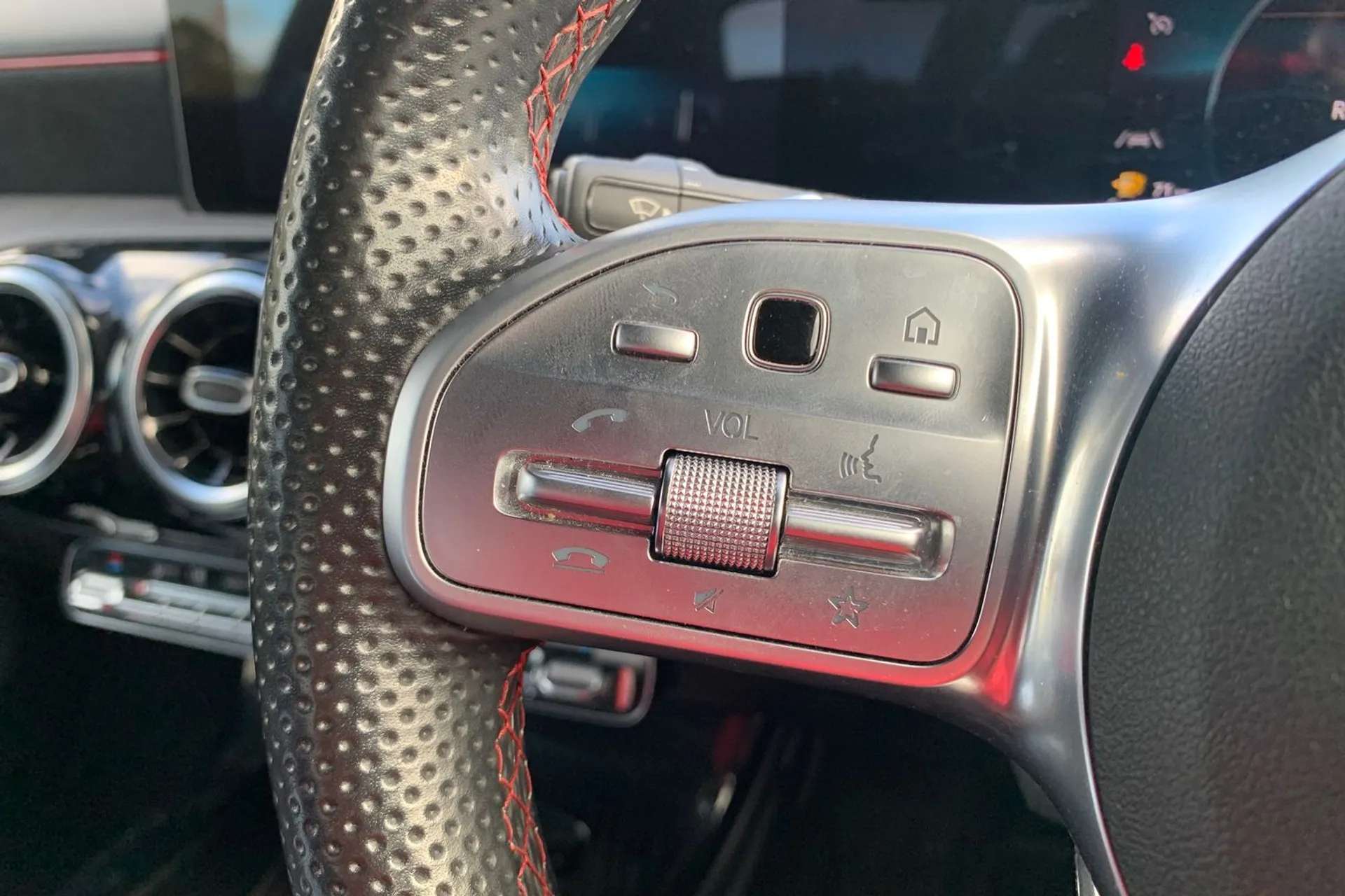 2021 MERCEDES-BENZ A CLASS 2021 MERCEDES-BENZ A CLASS