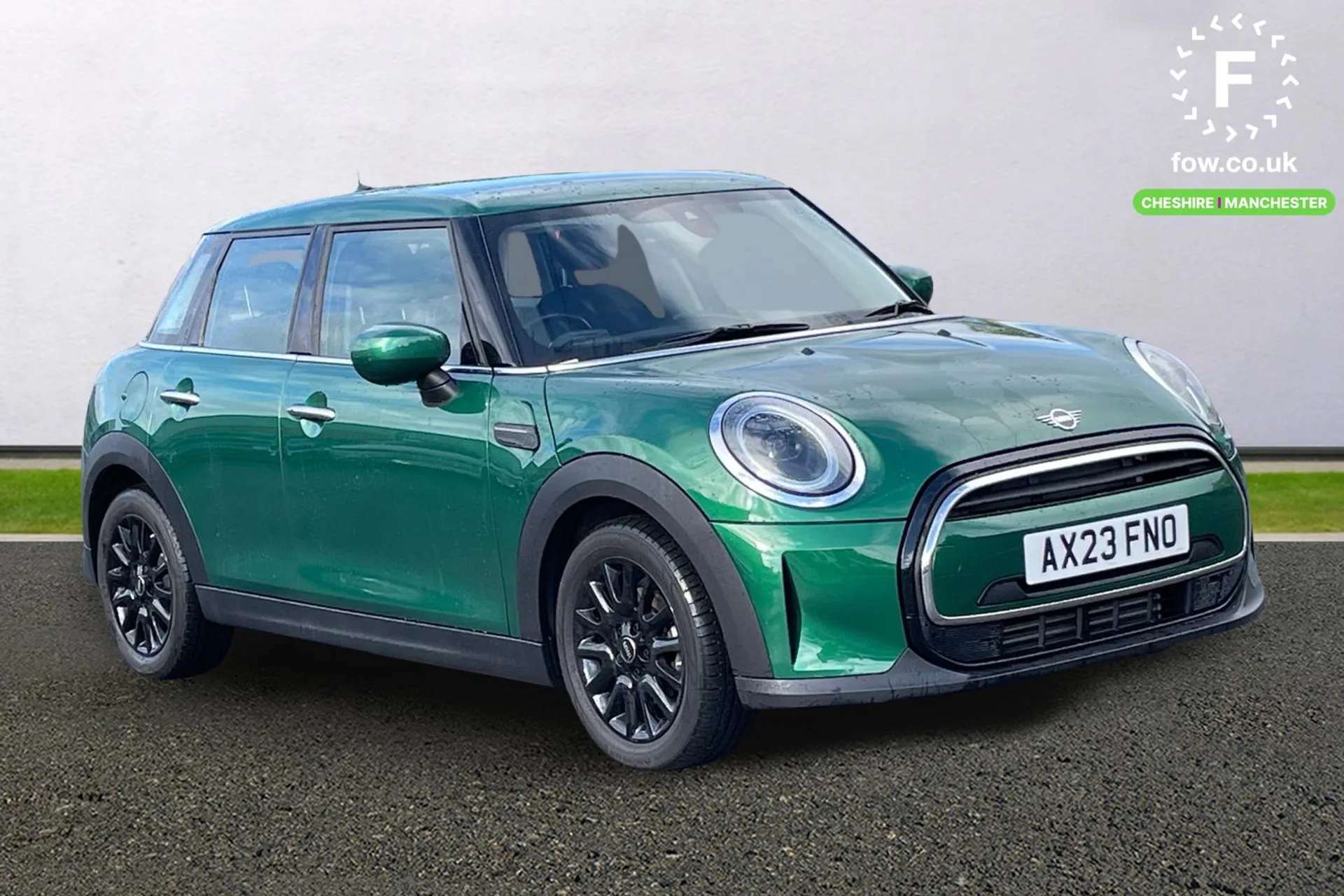 A 2023 MINI HATCH 1.5 Cooper Classic 5dr Auto [Automatic start/stop function with brake energy recuperation, LED headlight with closed ring and daytime driving lights, A 2023 MINI HATCH 1.5 Cooper Classic 5dr Auto [Automatic start/stop function with brake energy recuperation, LED headlight with closed ring and daytime driving lights,