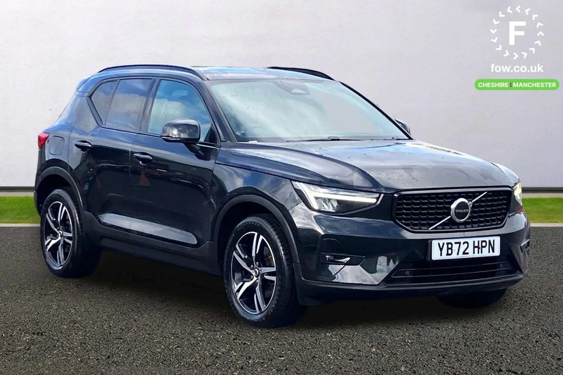 2022 VOLVO XC40 2022 VOLVO XC40