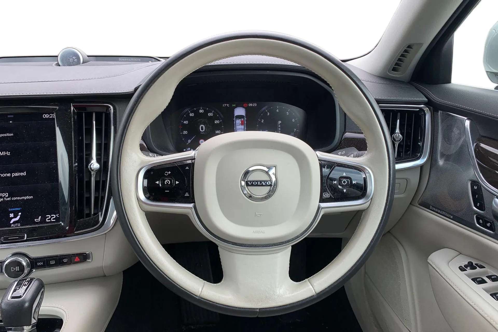 2020 VOLVO S90 2020 VOLVO S90