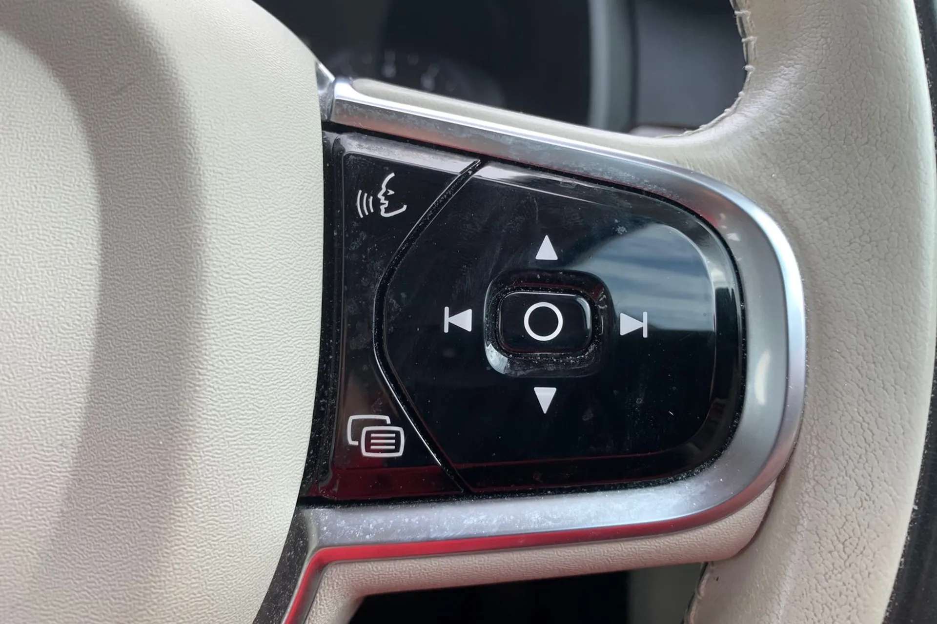 2020 VOLVO S90 2020 VOLVO S90