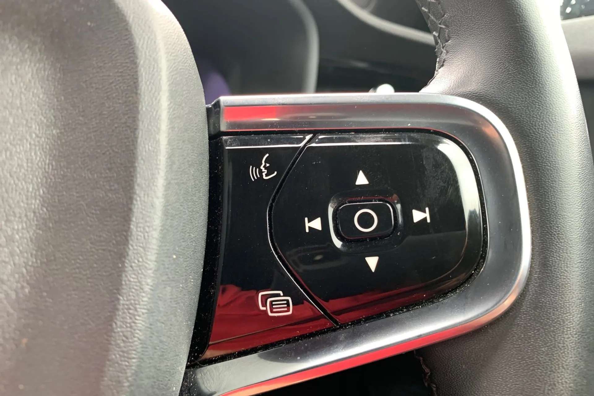2023 POLESTAR 2 2023 POLESTAR 2
