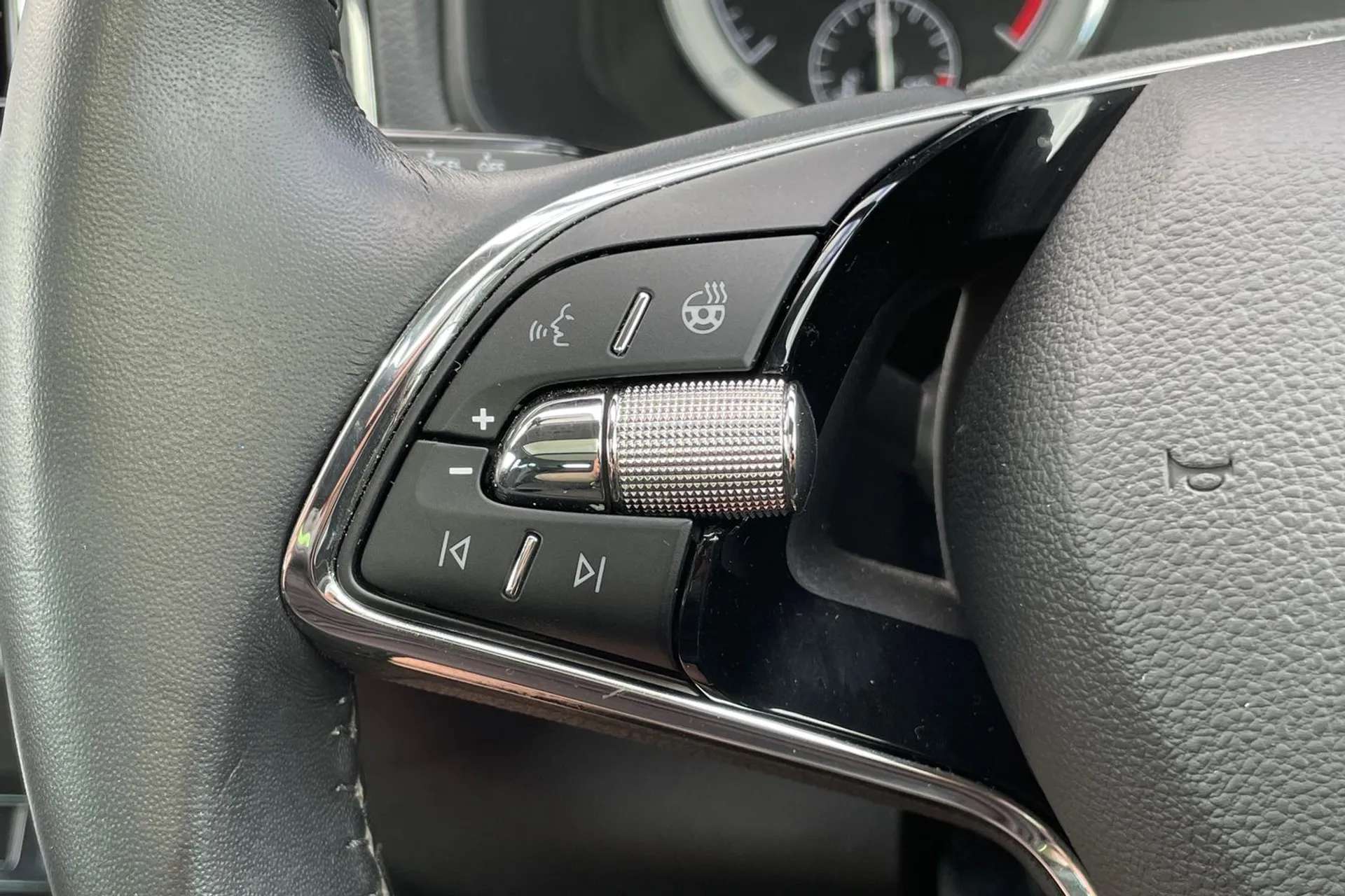2022 SKODA KAROQ 2022 SKODA KAROQ