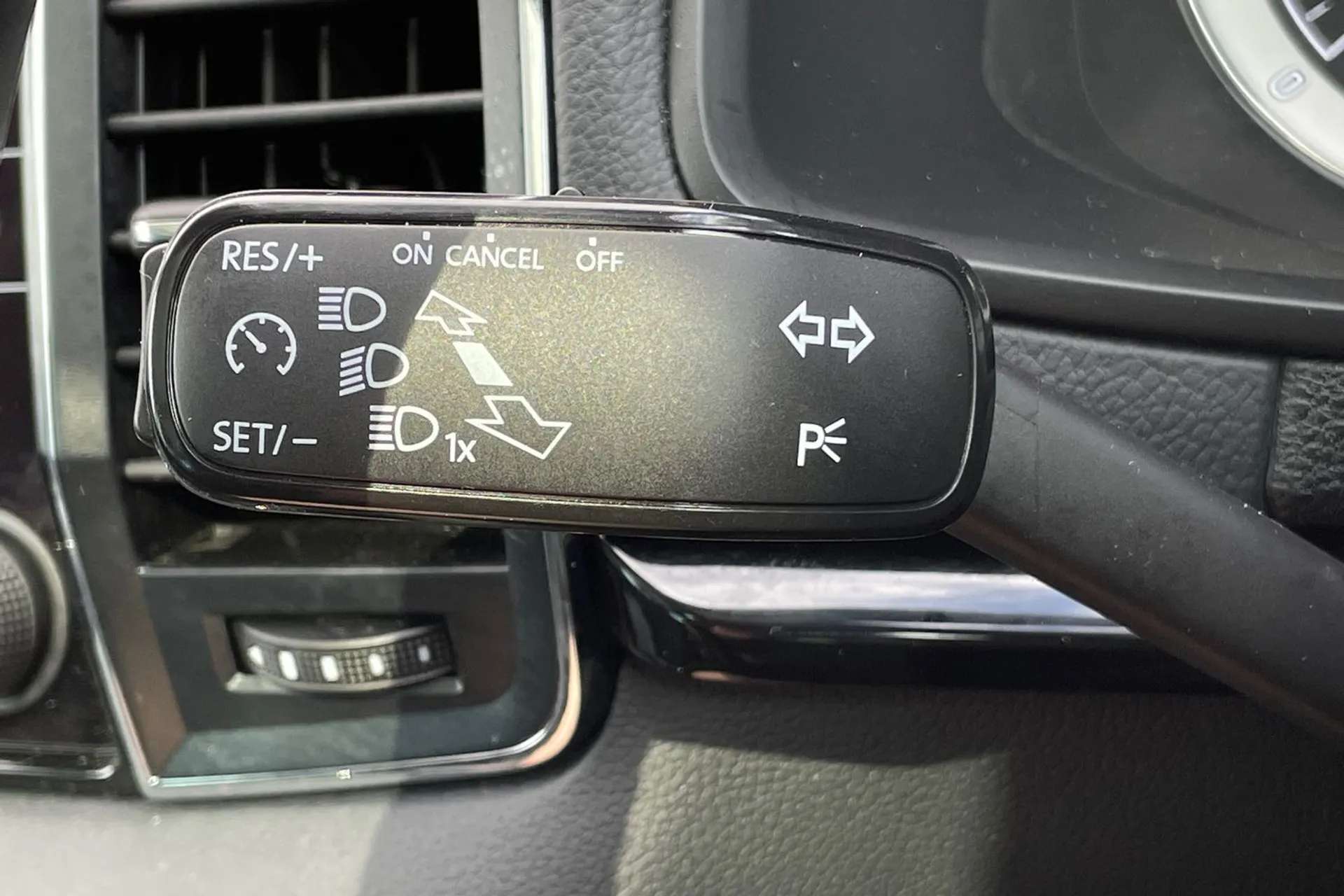 2022 SKODA KAROQ 2022 SKODA KAROQ