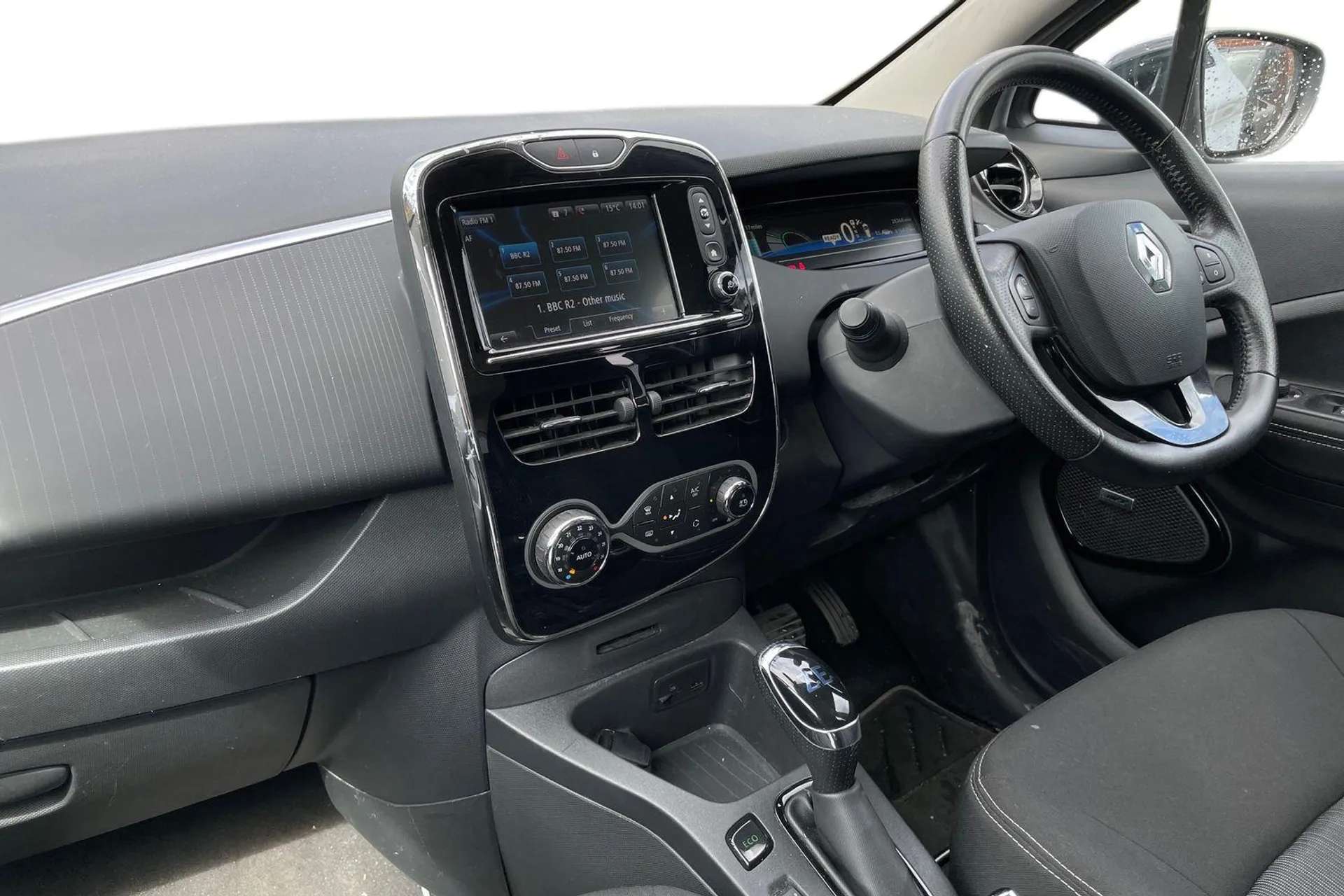 2019 RENAULT ZOE 2019 RENAULT ZOE