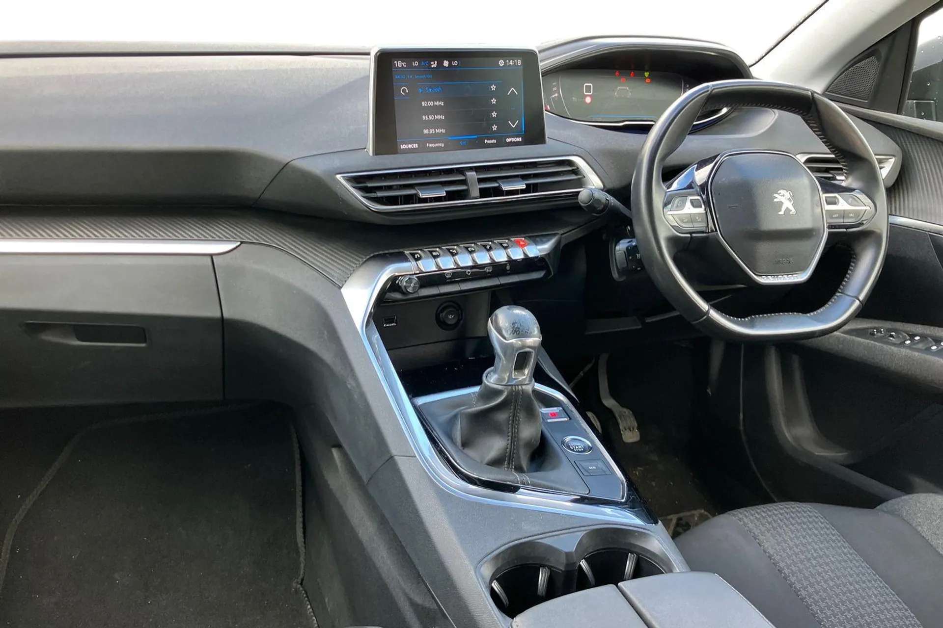 A 2021 PEUGEOT 5008 1.5 BlueHDi Active Premium 5dr [ Visio Park 1: 180° Colour reversing camera + front parking sensors , Power folding door mirrors (includes LED courtes A 2021 PEUGEOT 5008 1.5 BlueHDi Active Premium 5dr [ Visio Park 1: 180° Colour reversing camera + front parking sensors , Power folding door mirrors (includes LED courtes