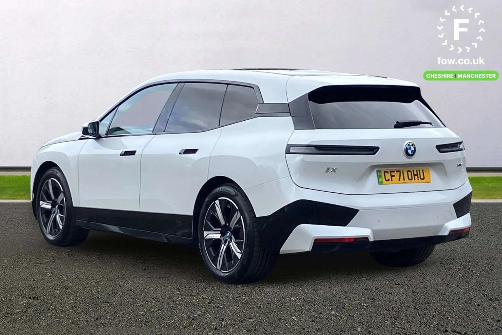 A 2021 BMW IX 240kW xDrive40 M Sport 76.6kWh 5dr Auto [Driving assistant professional pack, Harman/Kardon surround sound audio system with 18 speakers, Parking Assi A 2021 BMW IX 240kW xDrive40 M Sport 76.6kWh 5dr Auto [Driving assistant professional pack, Harman/Kardon surround sound audio system with 18 speakers, Parking Assi