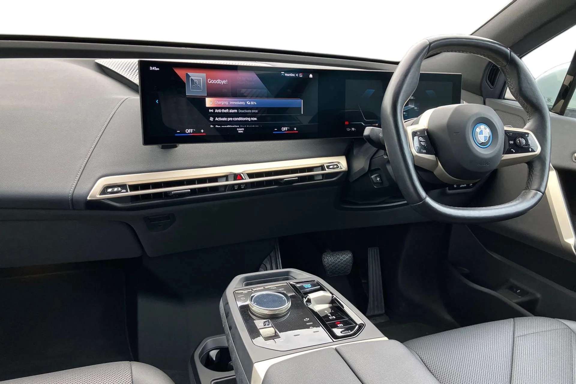 A 2021 BMW IX 240kW xDrive40 M Sport 76.6kWh 5dr Auto [Driving assistant professional pack, Harman/Kardon surround sound audio system with 18 speakers, Parking Assi A 2021 BMW IX 240kW xDrive40 M Sport 76.6kWh 5dr Auto [Driving assistant professional pack, Harman/Kardon surround sound audio system with 18 speakers, Parking Assi