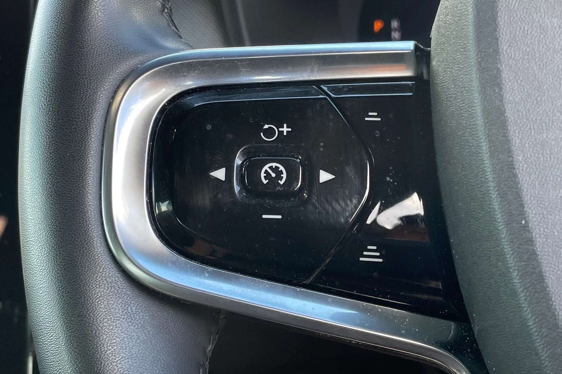 2022 POLESTAR 2 2022 POLESTAR 2