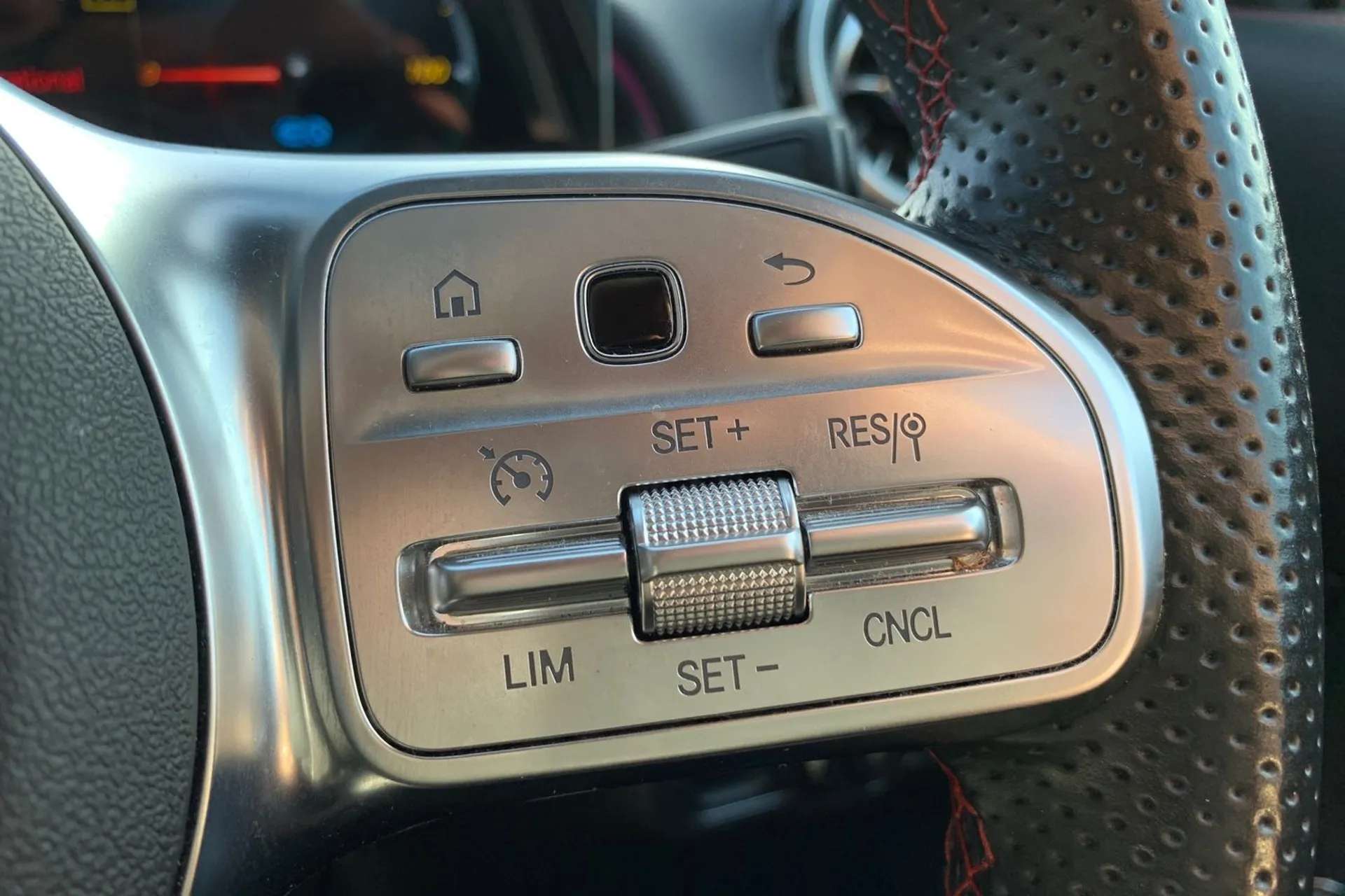 2023 MERCEDES-BENZ EQB 2023 MERCEDES-BENZ EQB