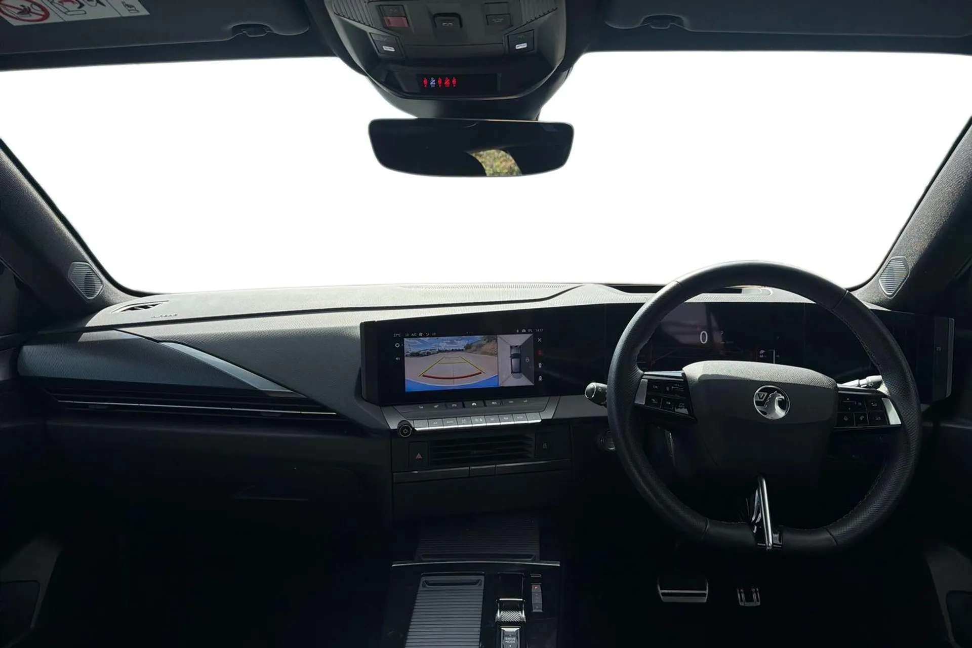 A 2024 VAUXHALL ASTRA 115kW Ultimate 54kWh 5dr Auto [Head Up Display,Privacy Glass,Heated Seats,Parking Sensors A 2024 VAUXHALL ASTRA 115kW Ultimate 54kWh 5dr Auto [Head Up Display,Privacy Glass,Heated Seats,Parking Sensors