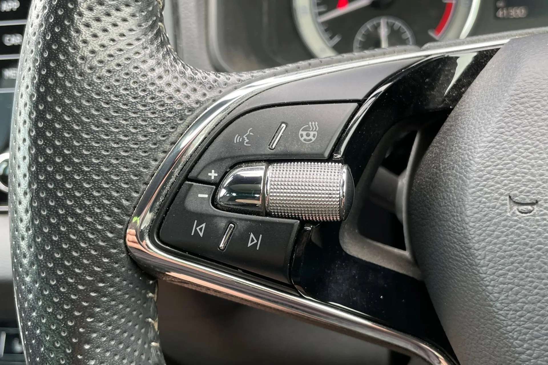 2022 SKODA KAROQ 2022 SKODA KAROQ