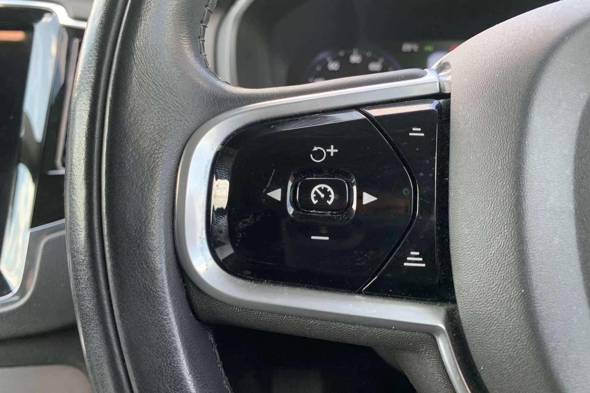 2020 VOLVO XC90 2020 VOLVO XC90