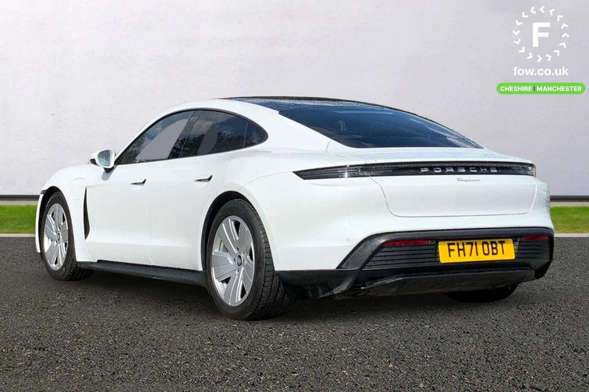 2021 PORSCHE TAYCAN 2021 PORSCHE TAYCAN