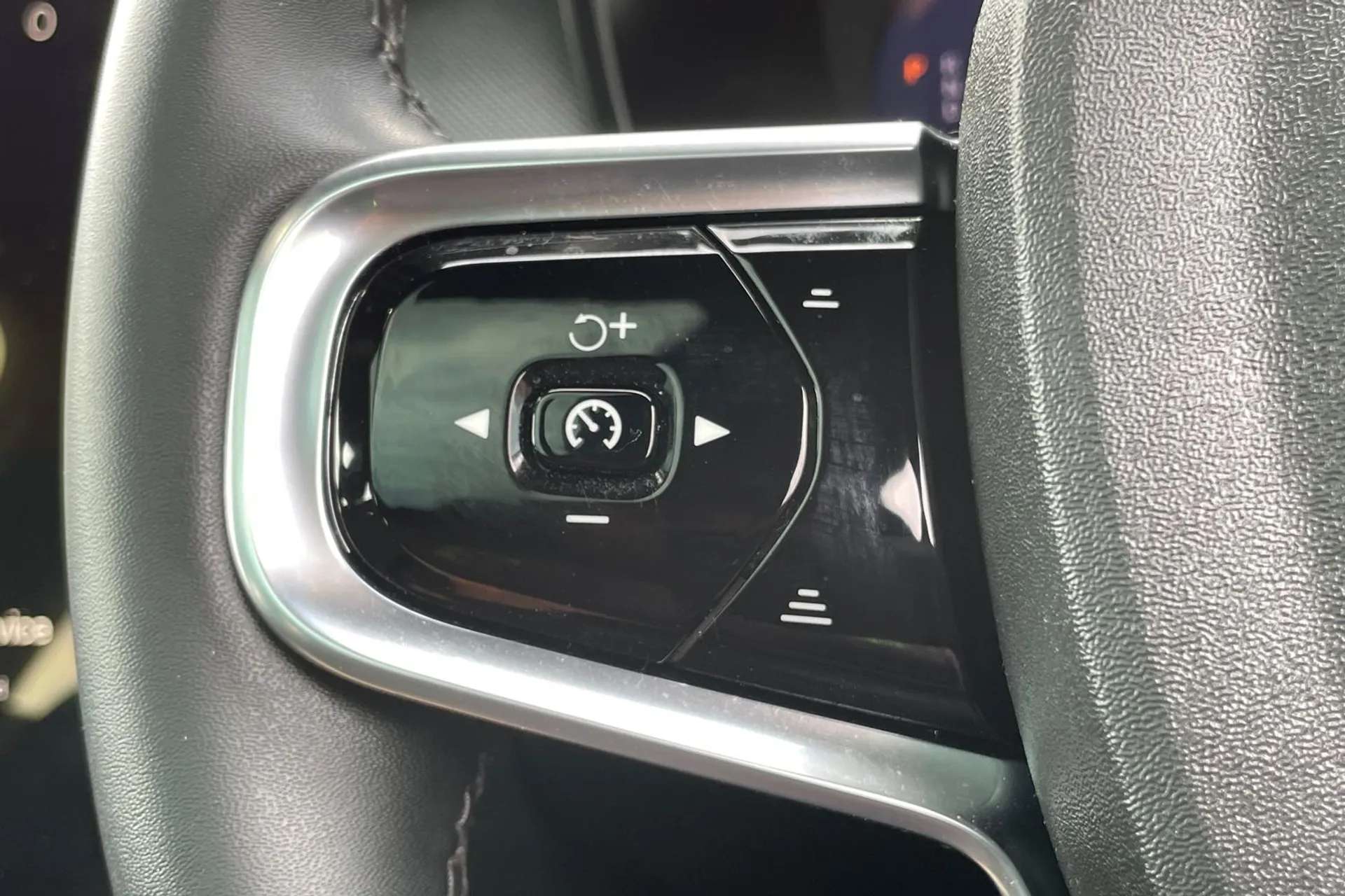 2022 POLESTAR 2 2022 POLESTAR 2