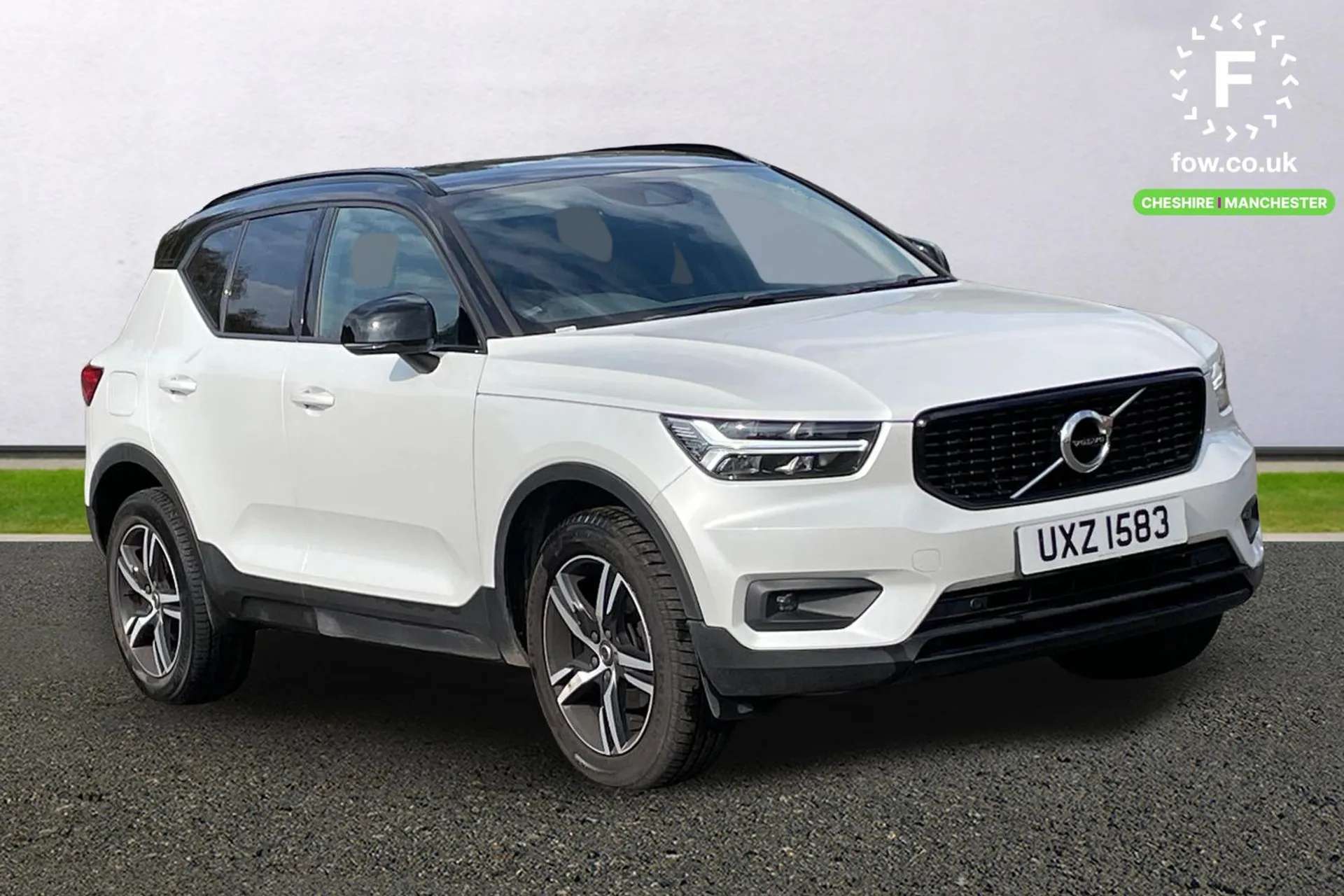 2019 VOLVO XC40 2019 VOLVO XC40