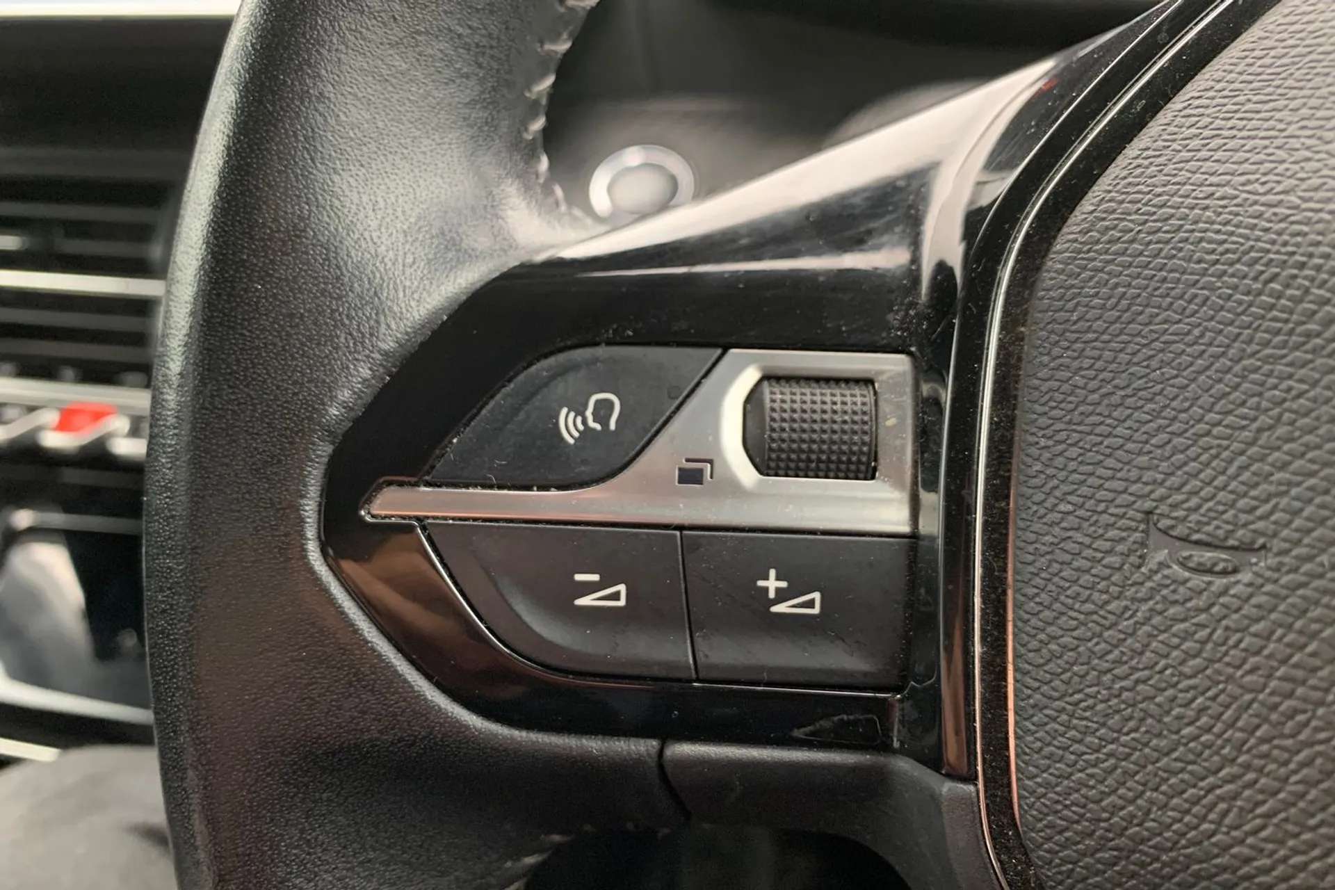 0 PEUGEOT 208 0 PEUGEOT 208