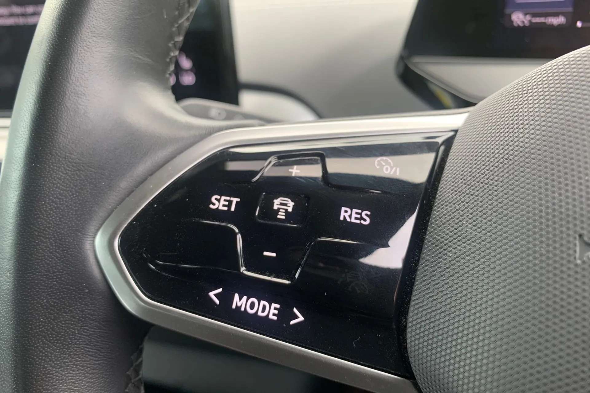2023 VOLKSWAGEN ID.4 2023 VOLKSWAGEN ID.4