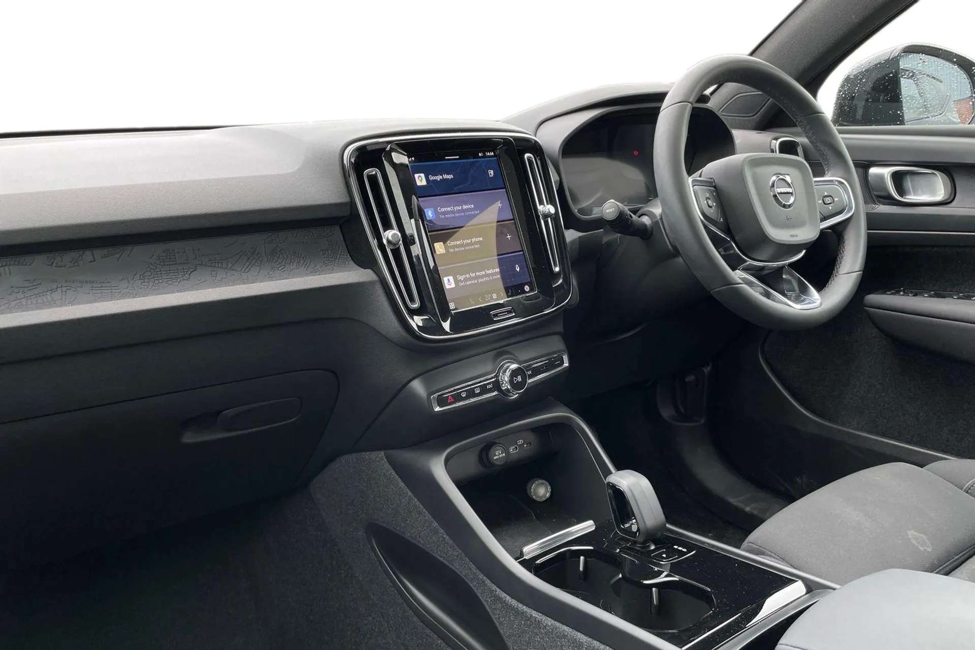 2023 VOLVO C40 2023 VOLVO C40