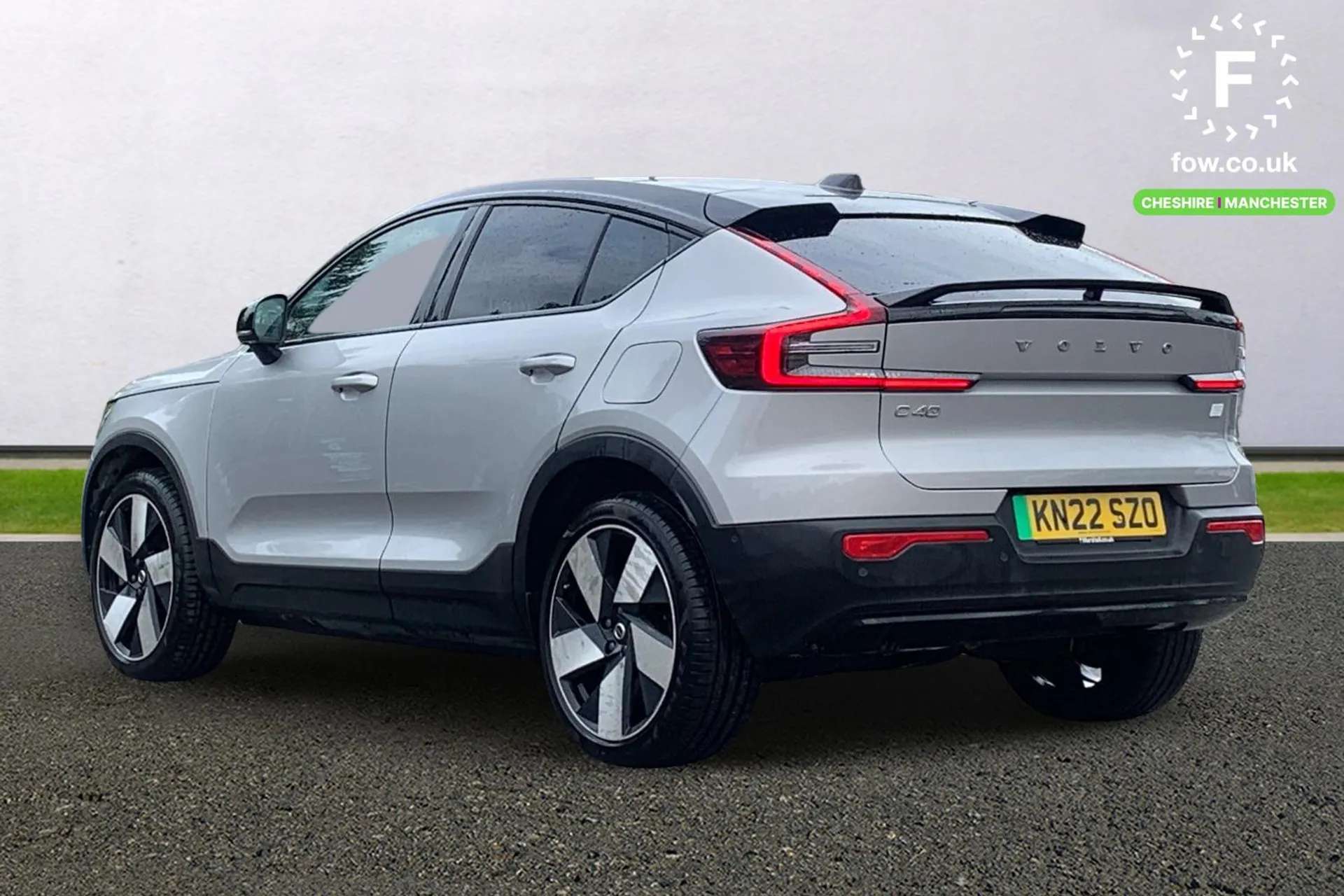 A 2022 VOLVO C40 300kW Recharge Twin Pro 78kWh 5dr AWD Auto [ Automatic LED Headlights, Front and rear park assist, Driver assistance (pilot assist and adaptive cruise A 2022 VOLVO C40 300kW Recharge Twin Pro 78kWh 5dr AWD Auto [ Automatic LED Headlights, Front and rear park assist, Driver assistance (pilot assist and adaptive cruise