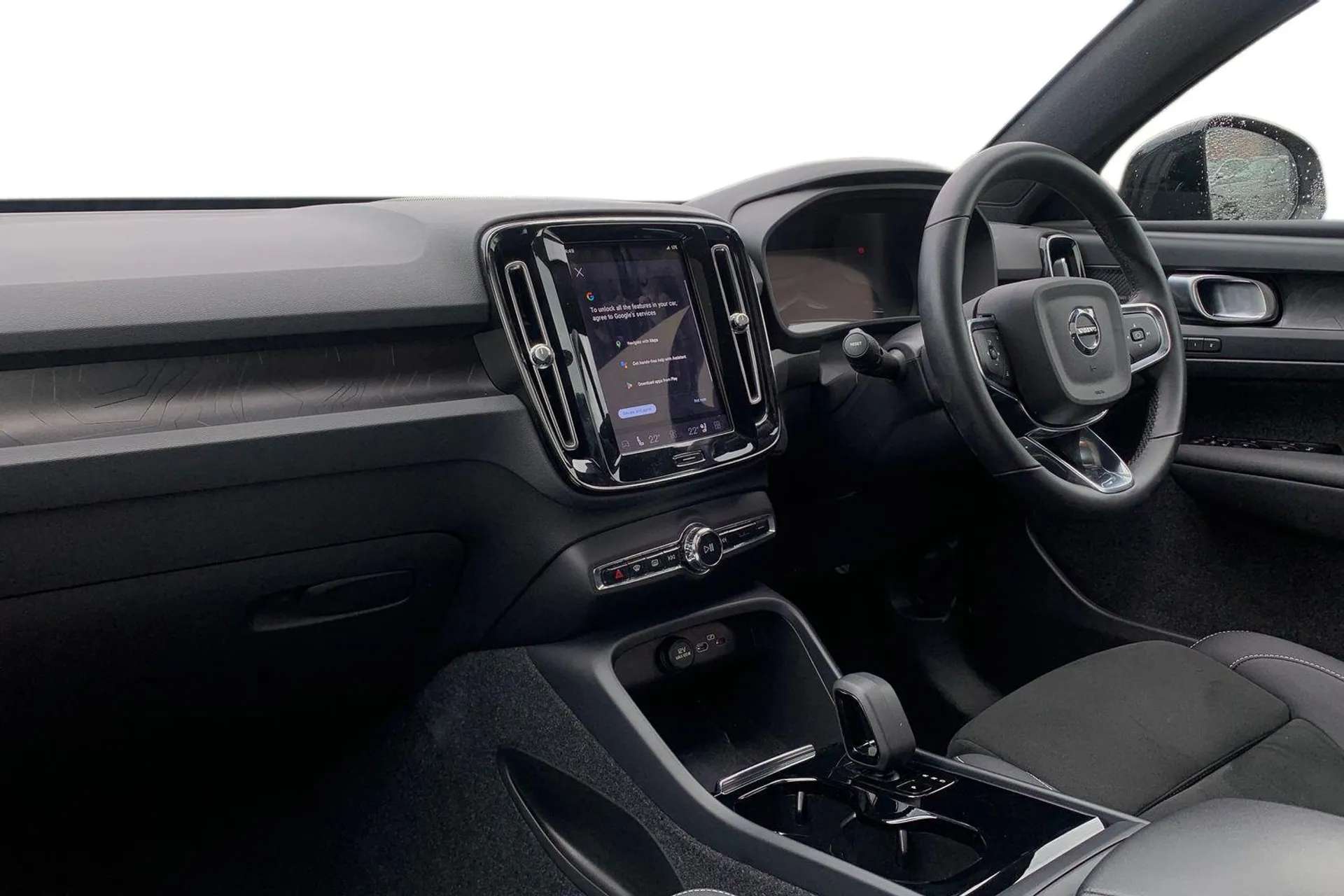 A 2022 VOLVO C40 300kW Recharge Twin Pro 78kWh 5dr AWD Auto [ Automatic LED Headlights, Front and rear park assist, Driver assistance (pilot assist and adaptive cruise A 2022 VOLVO C40 300kW Recharge Twin Pro 78kWh 5dr AWD Auto [ Automatic LED Headlights, Front and rear park assist, Driver assistance (pilot assist and adaptive cruise