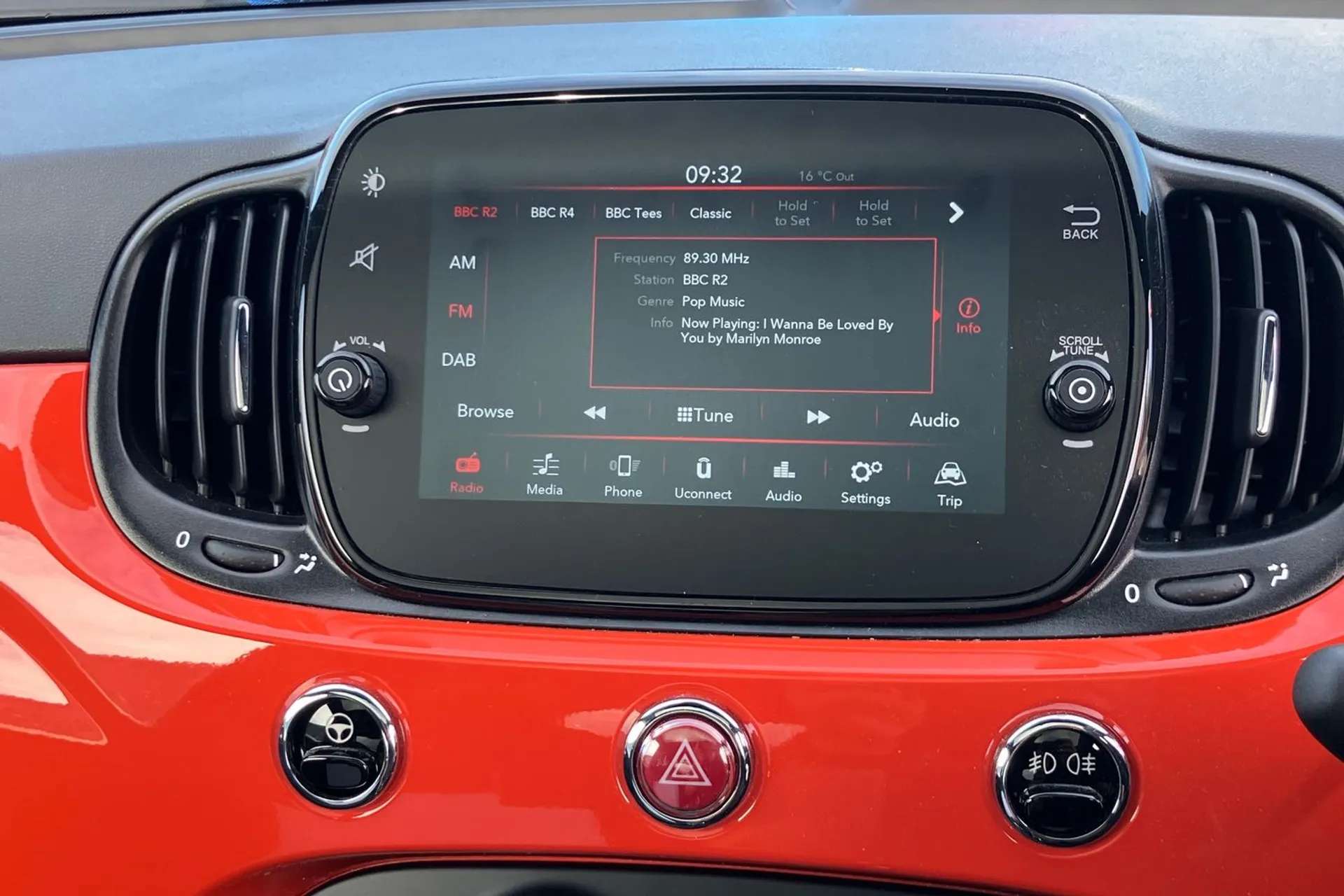 2024 FIAT 500 2024 FIAT 500