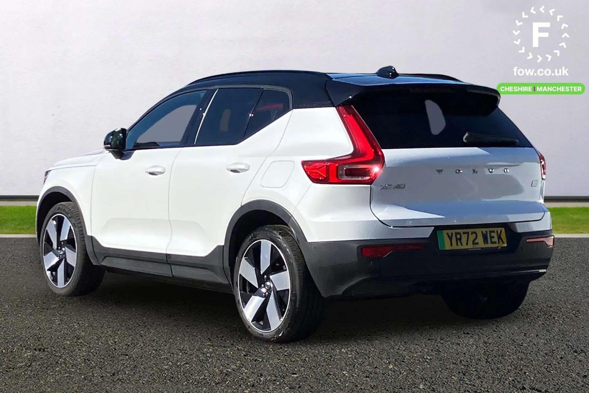 A 2022 VOLVO XC40 300kW Recharge Twin Ultimate 78kWh 5dr AWD Auto [ Bluetooth handsfree system, Driver assistance (pilot assist and adaptive cruise control), Bluetooth A 2022 VOLVO XC40 300kW Recharge Twin Ultimate 78kWh 5dr AWD Auto [ Bluetooth handsfree system, Driver assistance (pilot assist and adaptive cruise control), Bluetooth