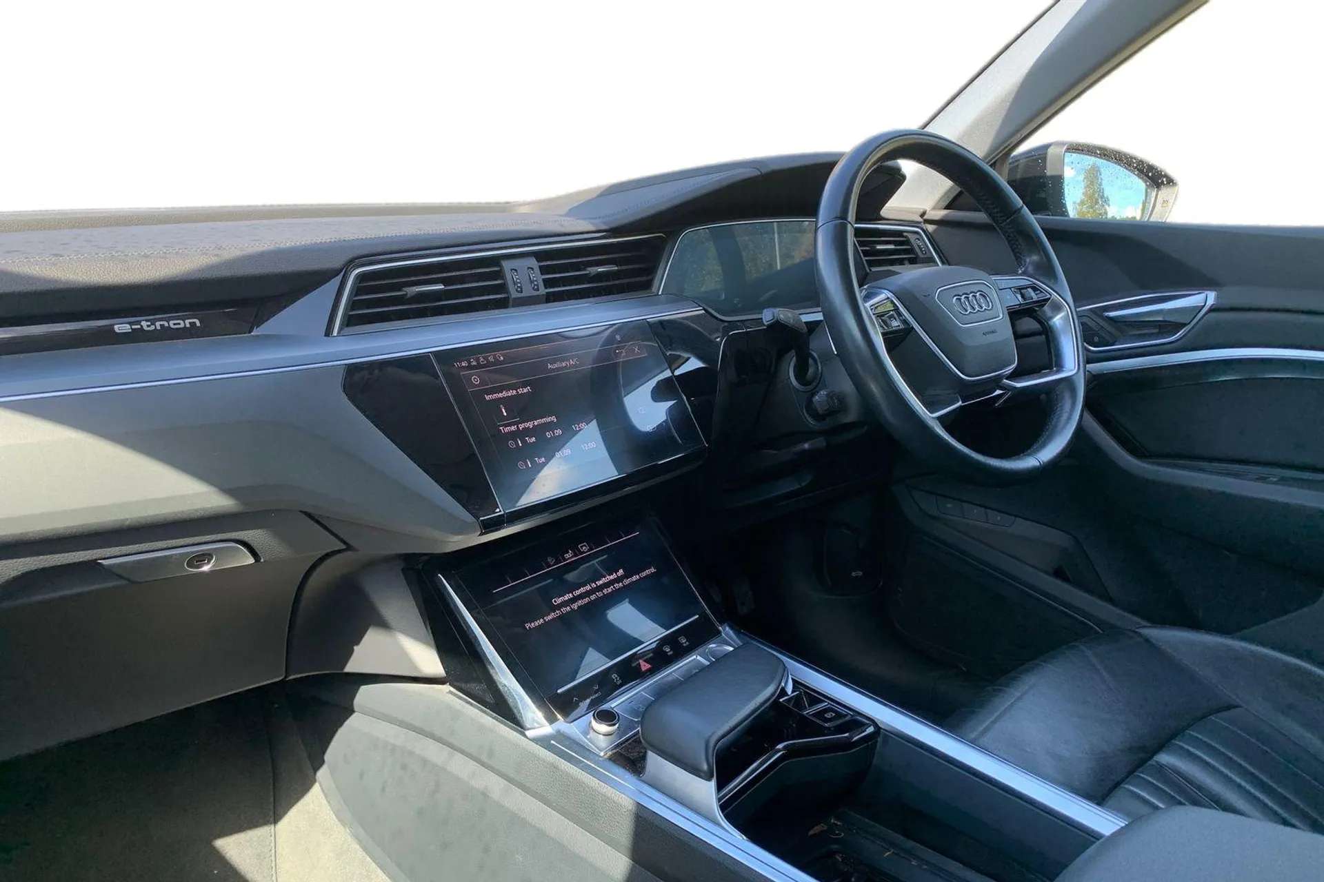 2020 AUDI E-TRON 2020 AUDI E-TRON