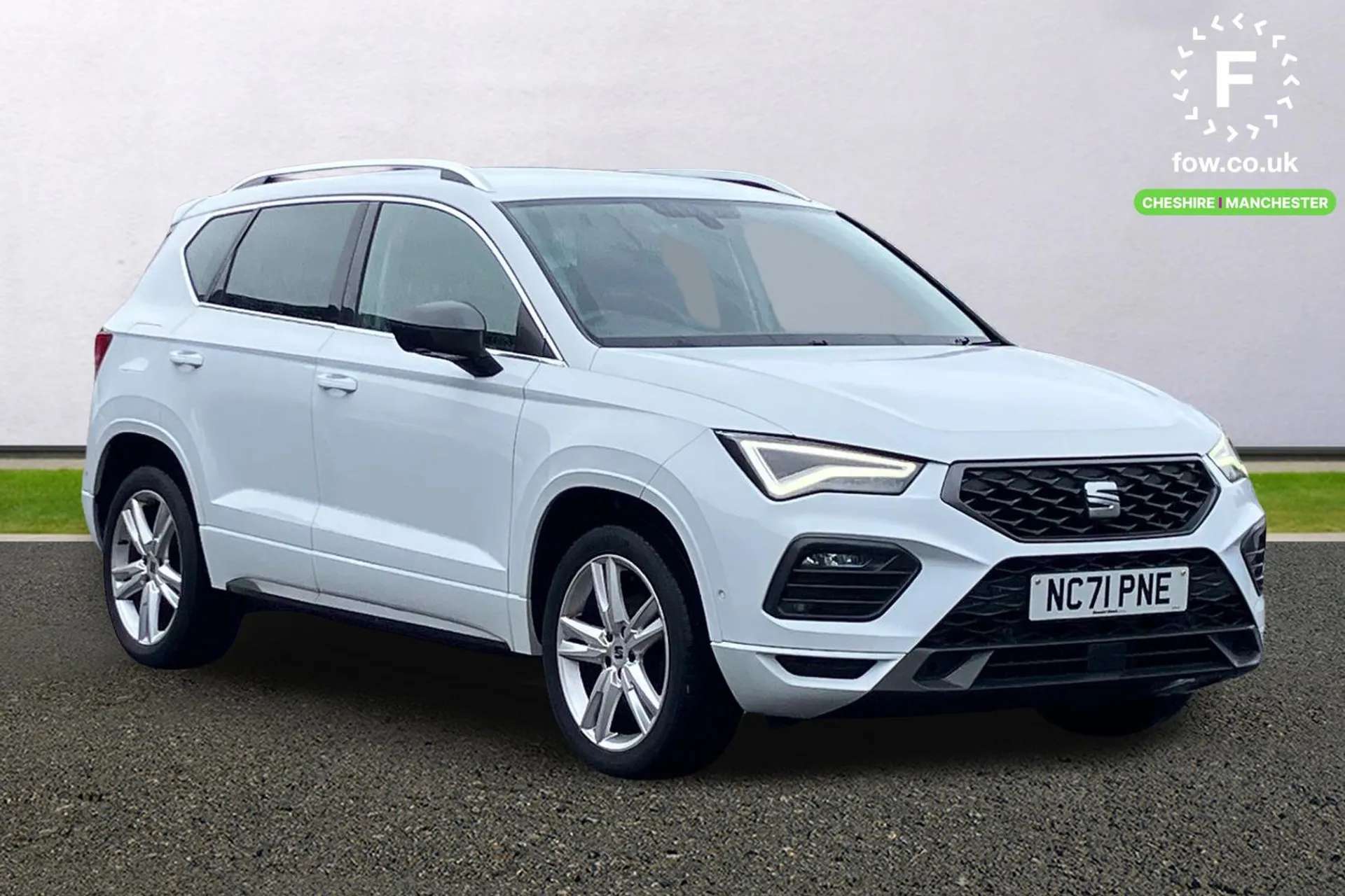 A 2022 SEAT ATECA 1.5 TSI EVO FR 5dr [Self parking functionality (includes front and rear parking sensors), A 2022 SEAT ATECA 1.5 TSI EVO FR 5dr [Self parking functionality (includes front and rear parking sensors),