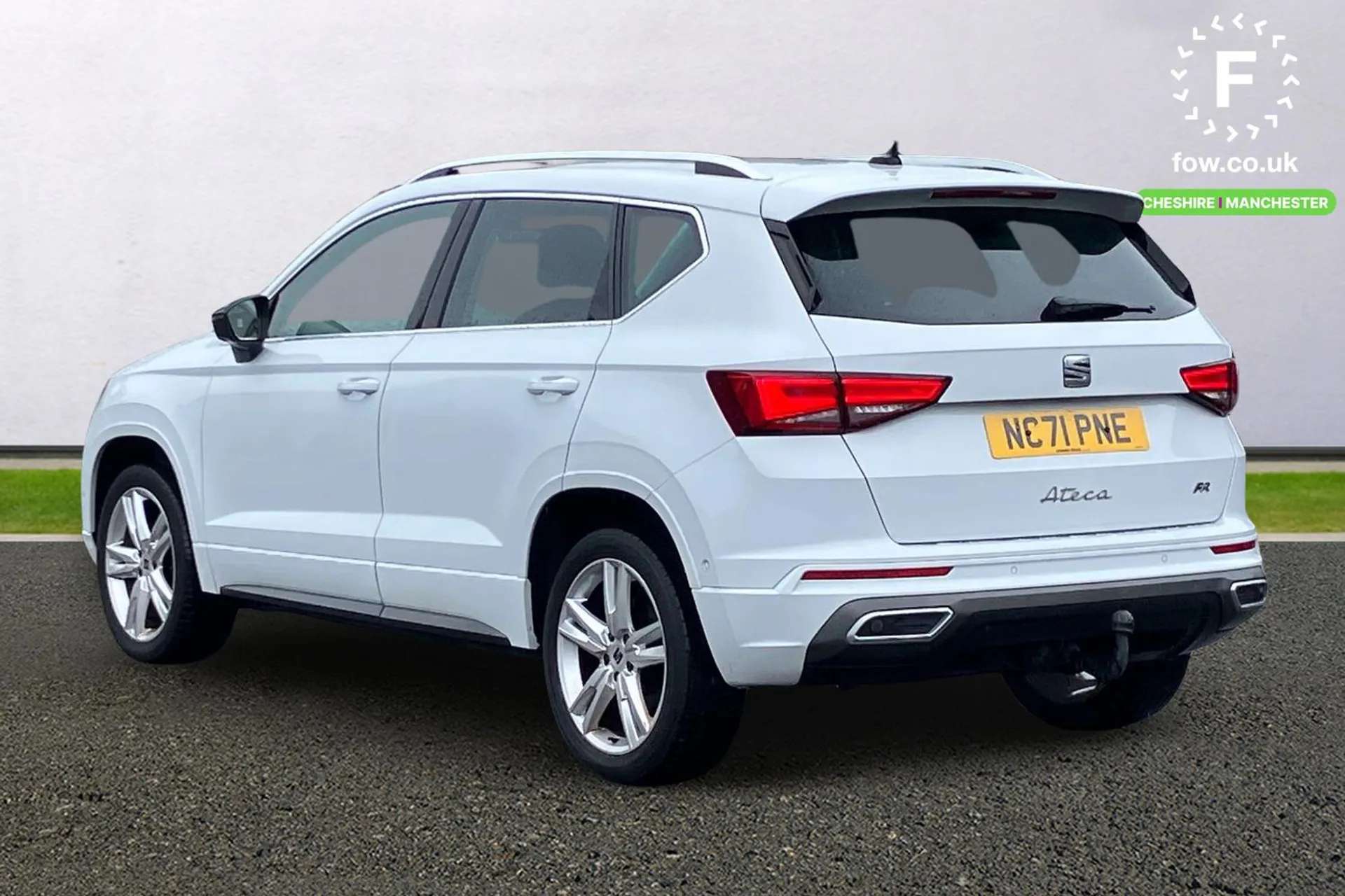 A 2022 SEAT ATECA 1.5 TSI EVO FR 5dr [Self parking functionality (includes front and rear parking sensors), A 2022 SEAT ATECA 1.5 TSI EVO FR 5dr [Self parking functionality (includes front and rear parking sensors),
