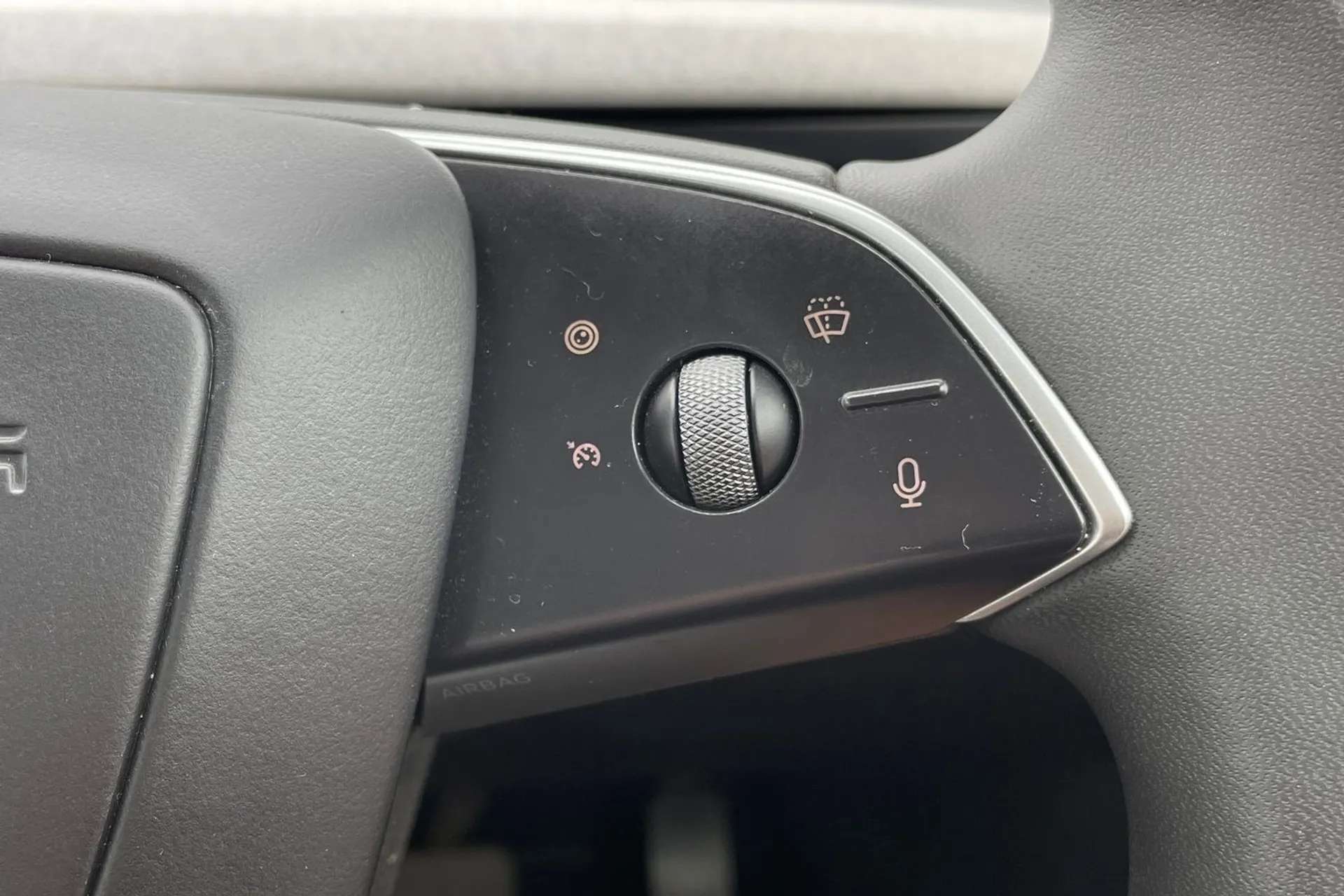 2024 TESLA MODEL 3 2024 TESLA MODEL 3