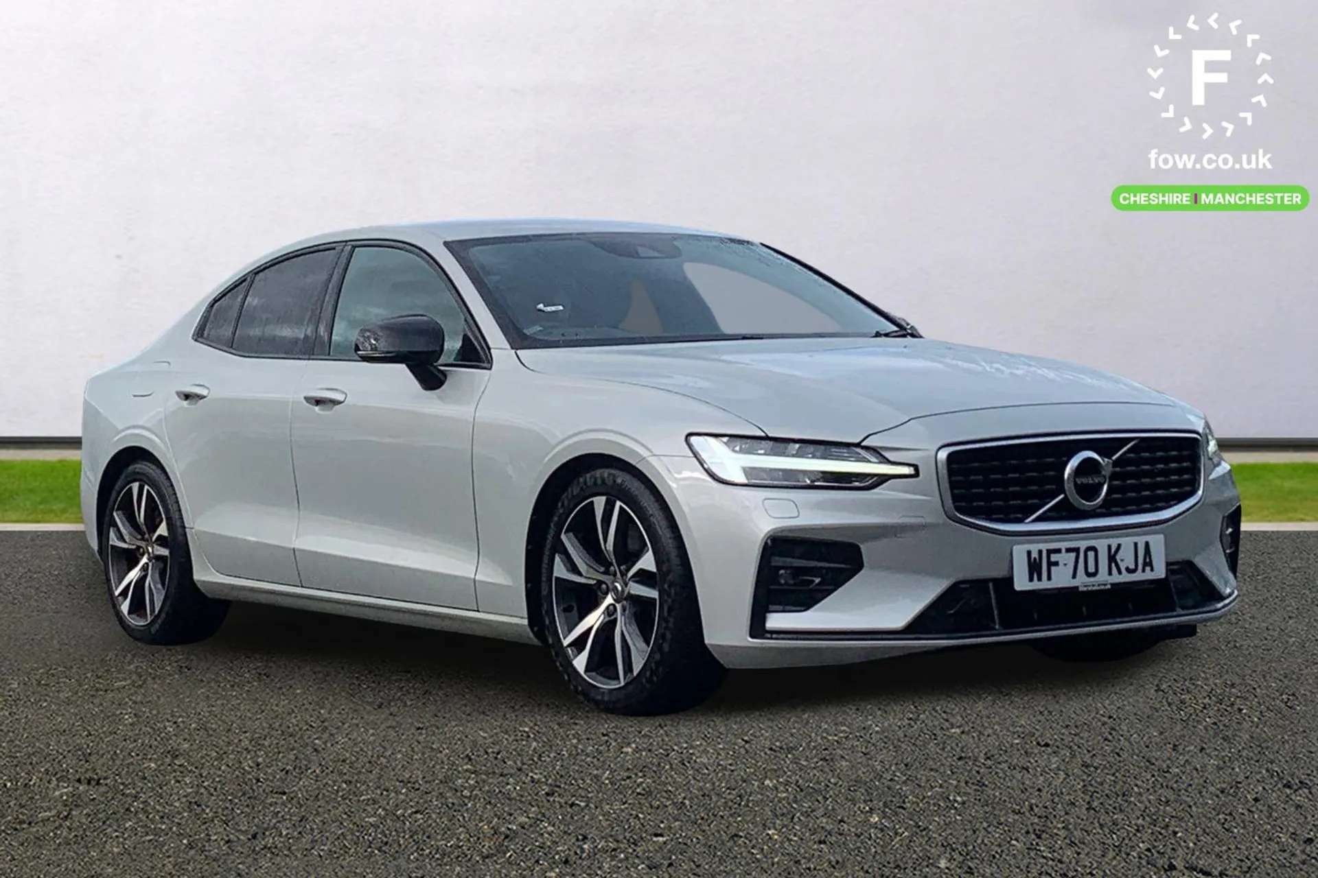 A 2020 VOLVO S60 2.0 T5 R DESIGN Plus 4dr Auto [ DAB Radio (Digital Audio Broadcasting), 12.3" Active TFT crystal driver's information display, Oncoming Lane Mitigatio A 2020 VOLVO S60 2.0 T5 R DESIGN Plus 4dr Auto [ DAB Radio (Digital Audio Broadcasting), 12.3" Active TFT crystal driver's information display, Oncoming Lane Mitigatio