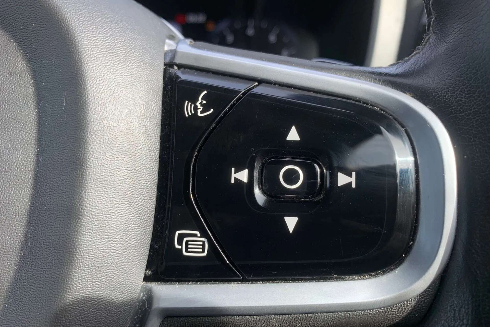 2020 VOLVO S60 2020 VOLVO S60