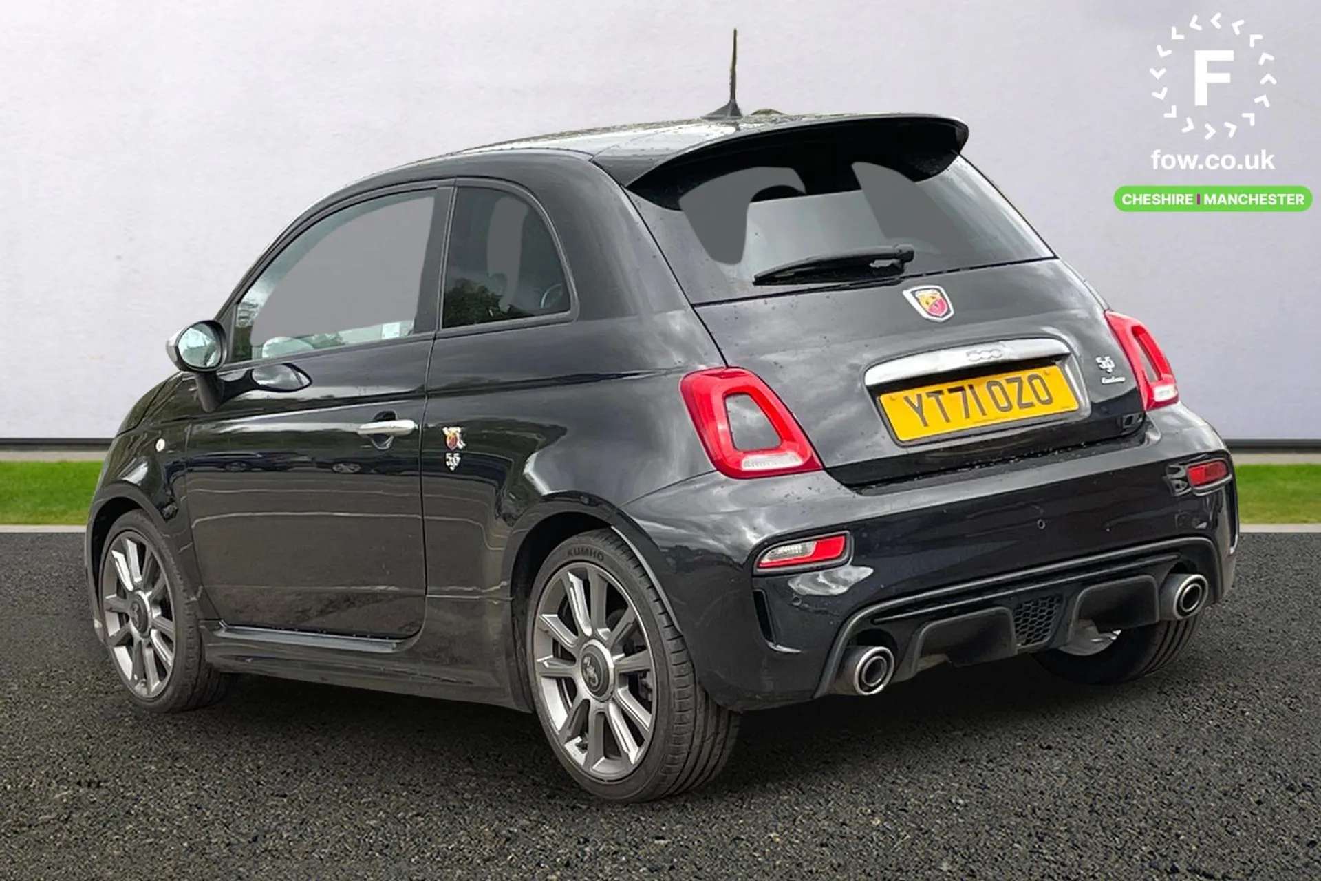 2021 ABARTH 595 2021 ABARTH 595